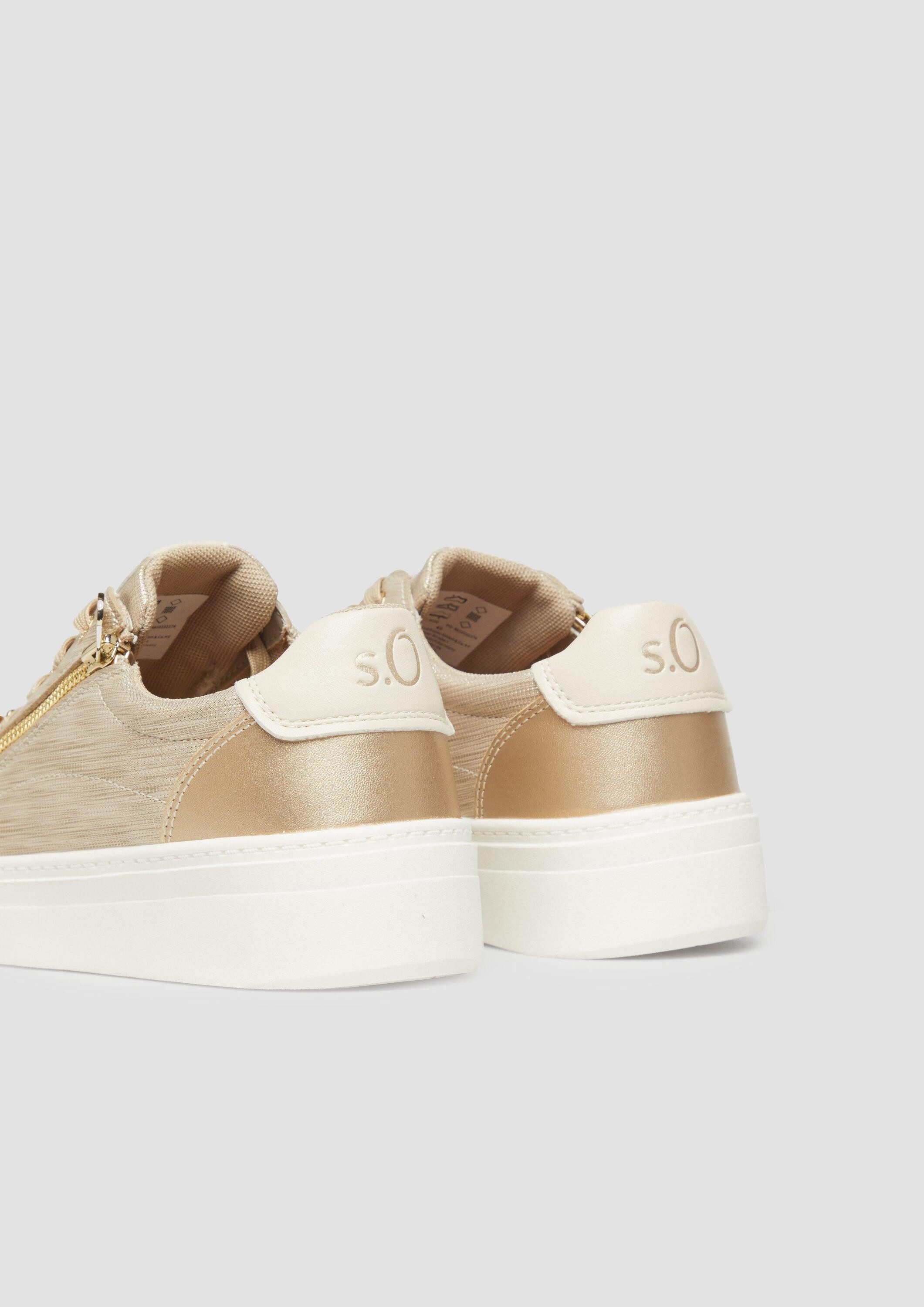 s.Oliver Sneakers Sneaker Sneaker mit Reißverschluss-Detail und Plateau-Sohle