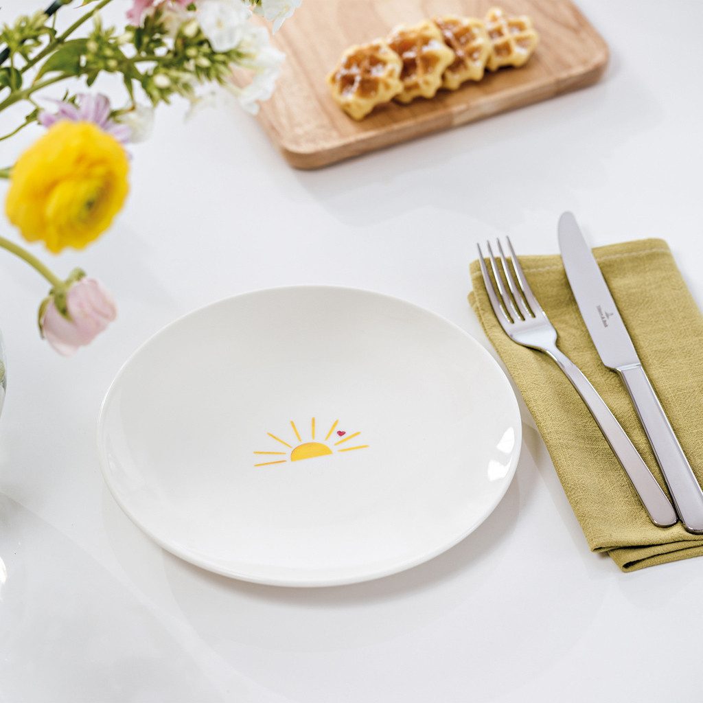 like. by Villeroy & Boch Frühstücksteller With Love Frühstücksteller Hello Sunshine 21 cm ø, (1 St), Premium Porcelain, mikrow.- & spülm.sicher, Made in Germany