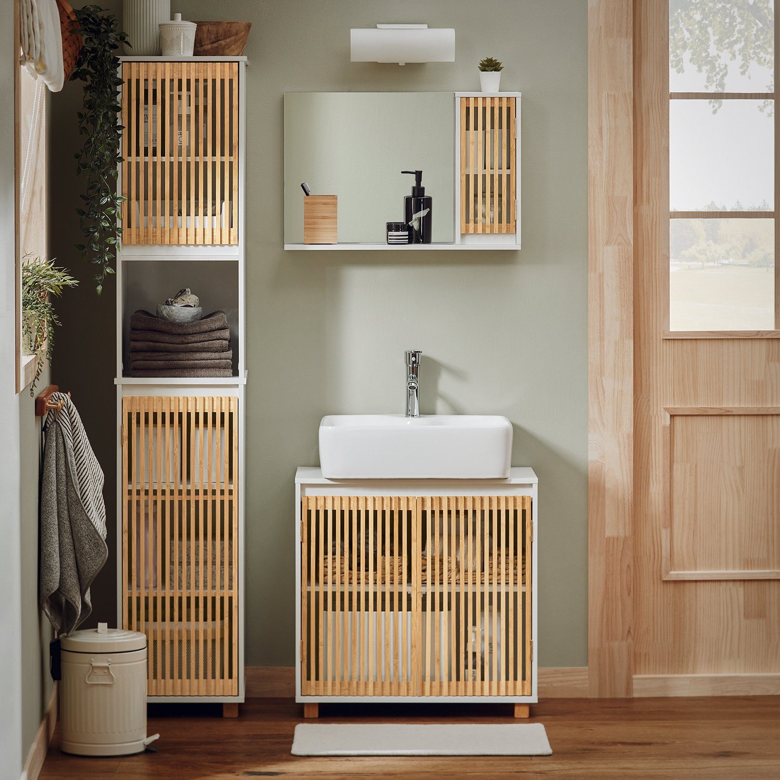 SoBuy Hochschrank BZR127, Badezimmerschrank schmal, Badregal Badschrank Badezimmermöbel Beistellschrank Badkommode, mit Bambustüren, verstellbaren Ablagen