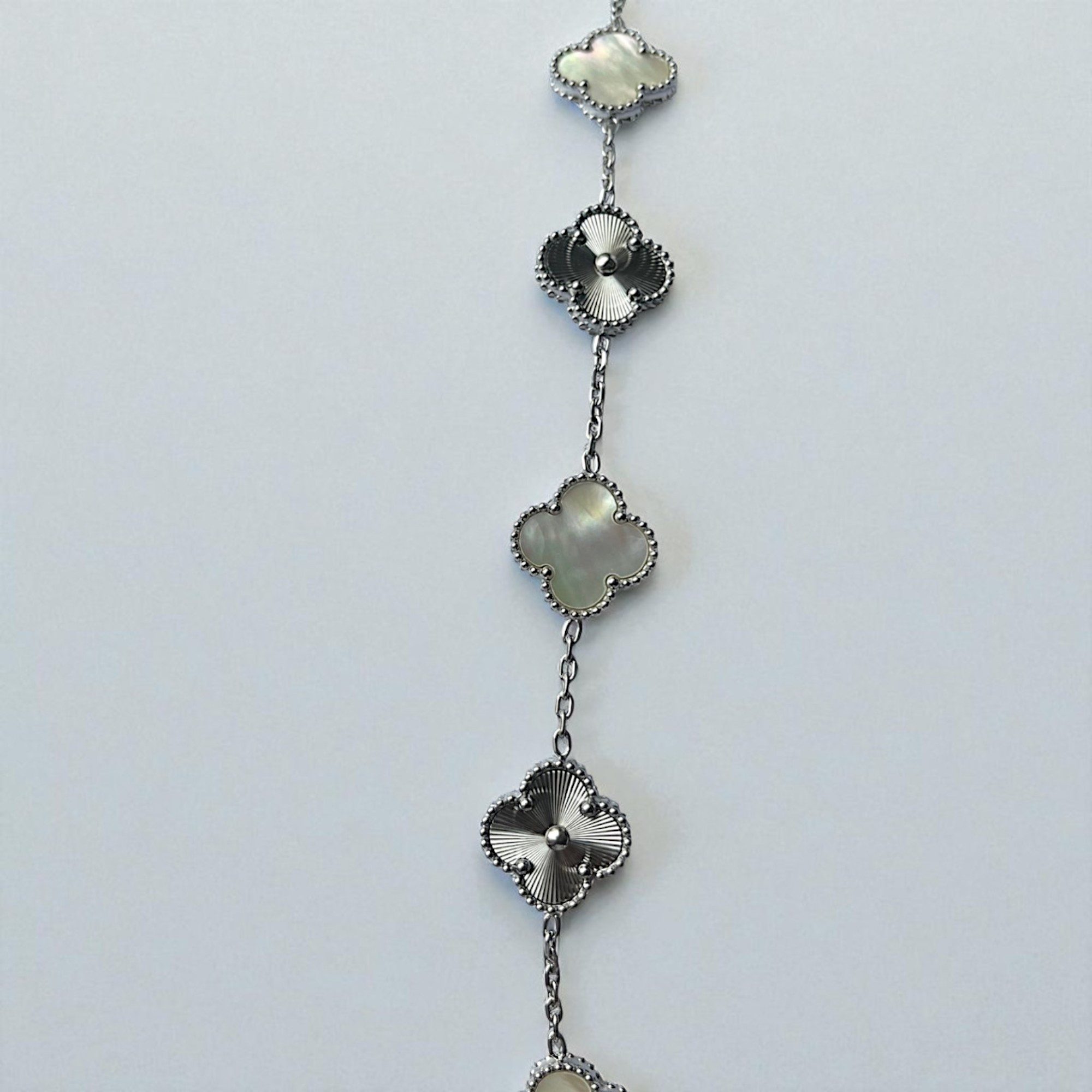 Medusa Accessoires Armband Klee in Weiss günstig online kaufen