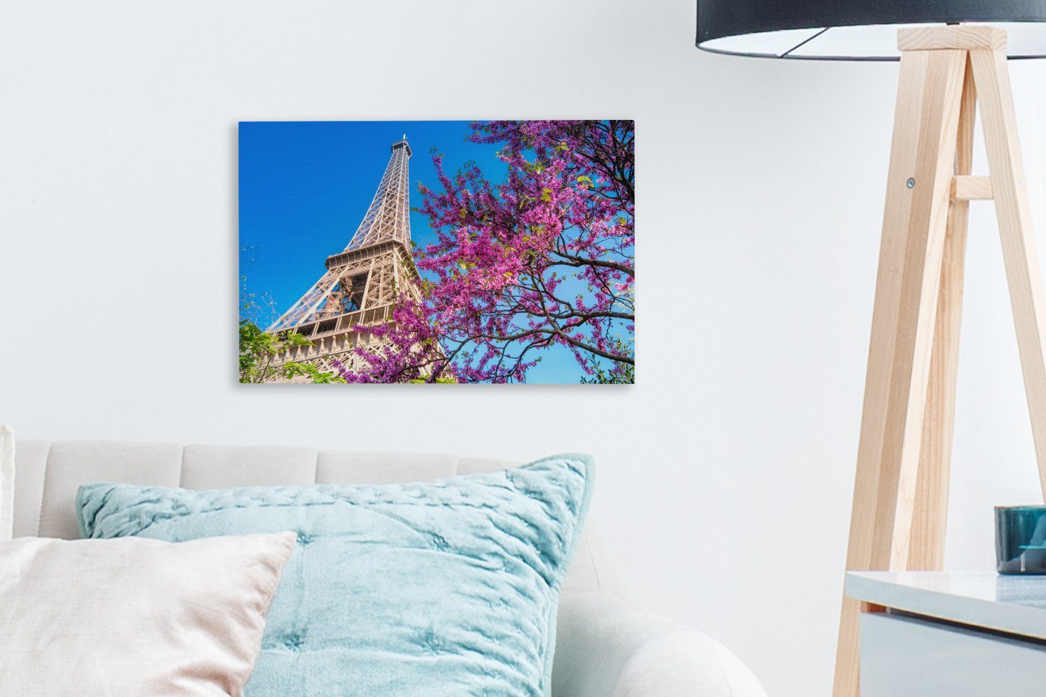 OneMillionCanvasses® Aufhängefertig, Eiffelturm rosafarbenen Leinwandbilder, einem 30x20 der dem (1 Bild, cm einzigartigen Wandbild mit St), Der Baum, Leinwandbild Wanddeko,