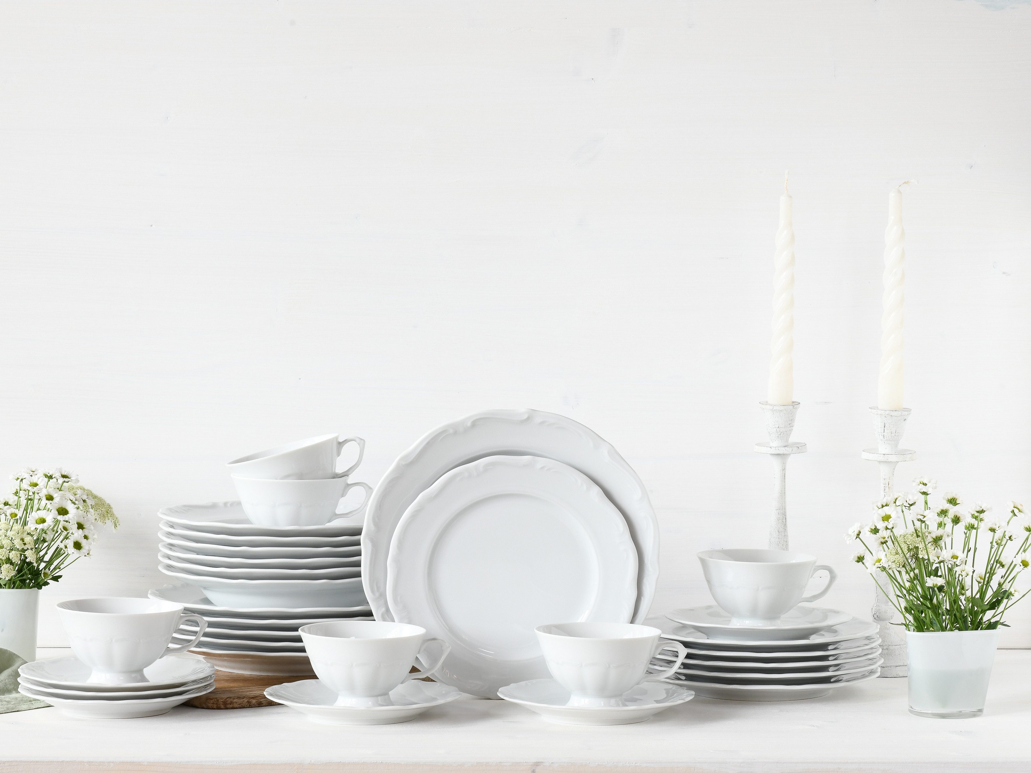 CreaTable Kombiservice Geschirr-Set Maria Theresia (30-tlg), 6 Personen, Porzellan, Service, weiß, klassische, traditionelle Form, 30 Teile für 6 Personen