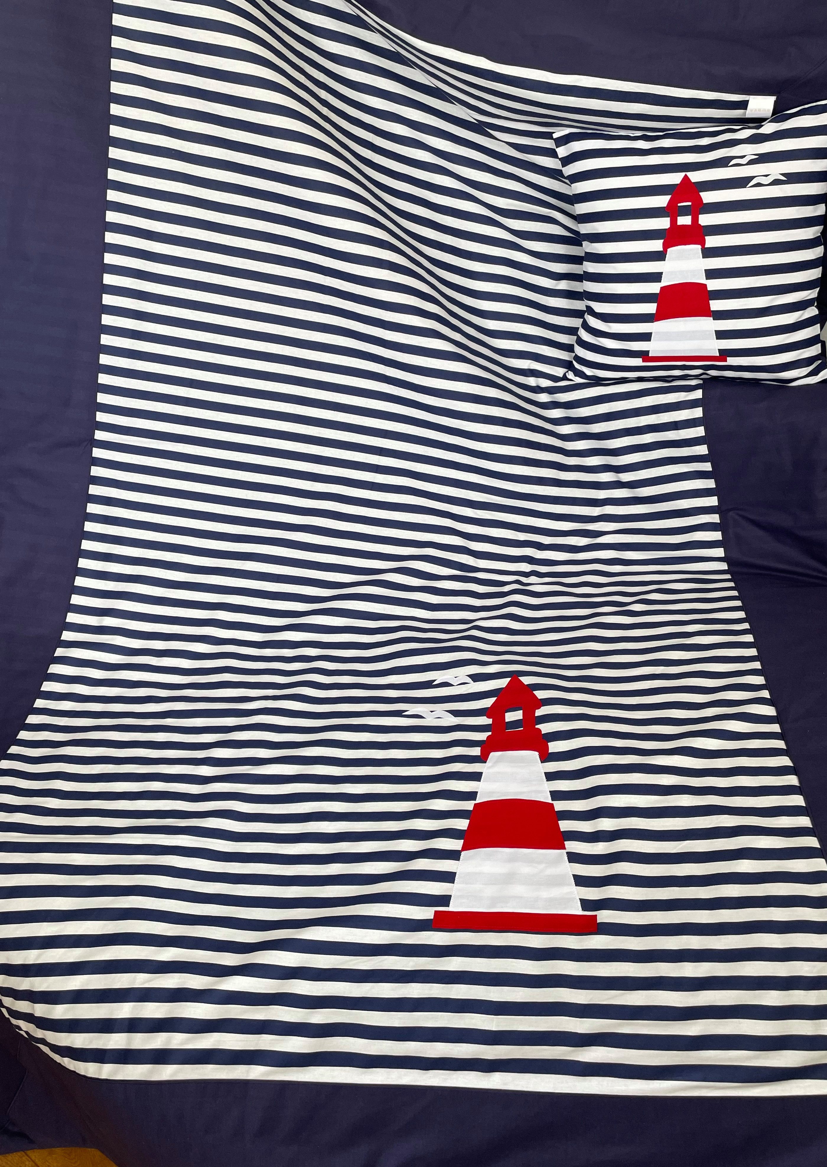 Ammerkind Tagesdecke Tagesdecke, Bettüberwurf blau/weiß gestreift 130cm x 200cm, 100% Handarbeit