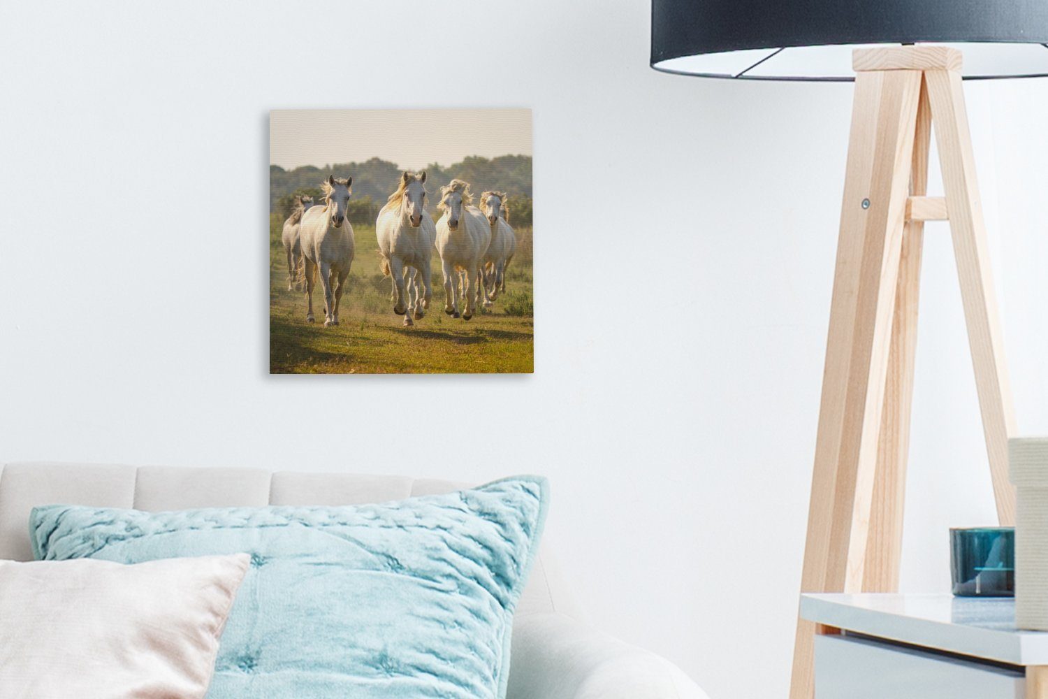 OneMillionCanvasses® Leinwandbild Galoppierende weiße Bilder (1 Schlafzimmer Pferde, Leinwand Wohnzimmer St), für