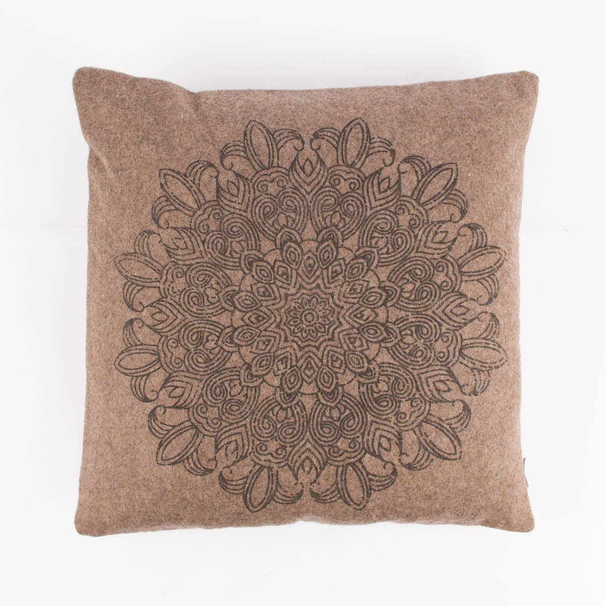 SCHÖNER LEBEN. Dekokissen Deko Kissen Mandala Filzoptik braun 43x43cm