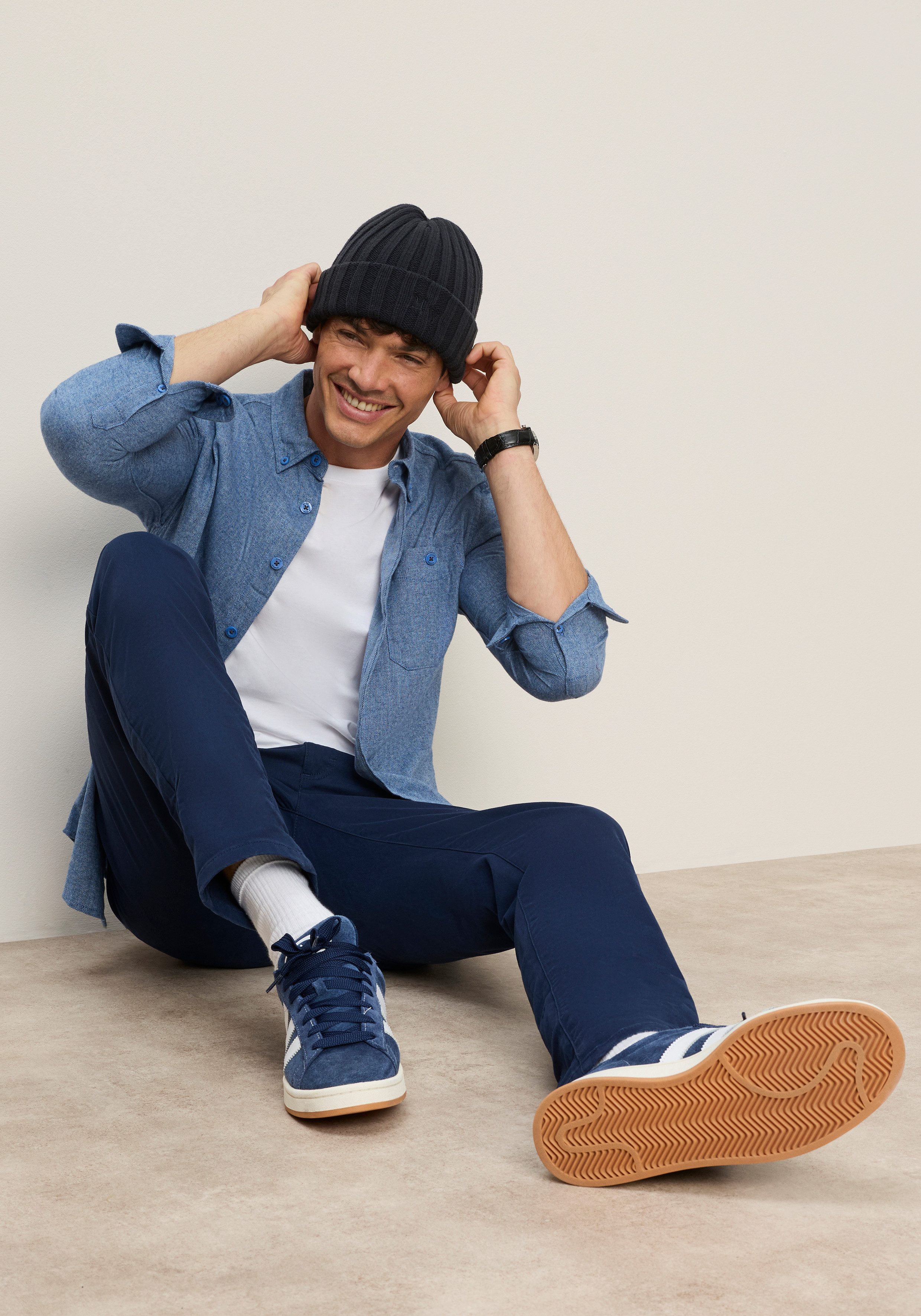 Zum Outfit 8
