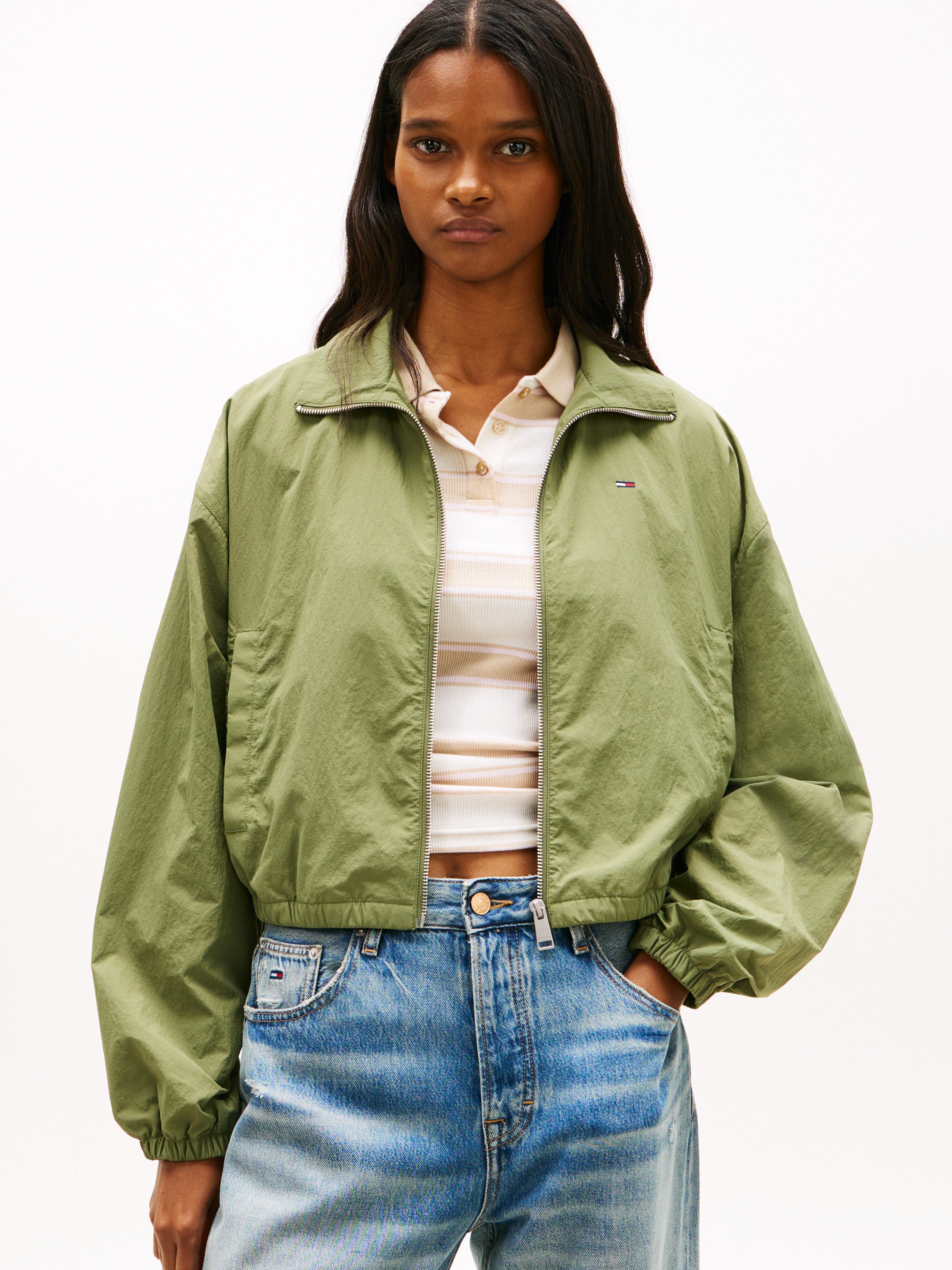 Tommy Jeans Kurzjacke TJW TIE SIDE HIGH NECK JACKET Taillenbund mit seitlichen Bindebändern