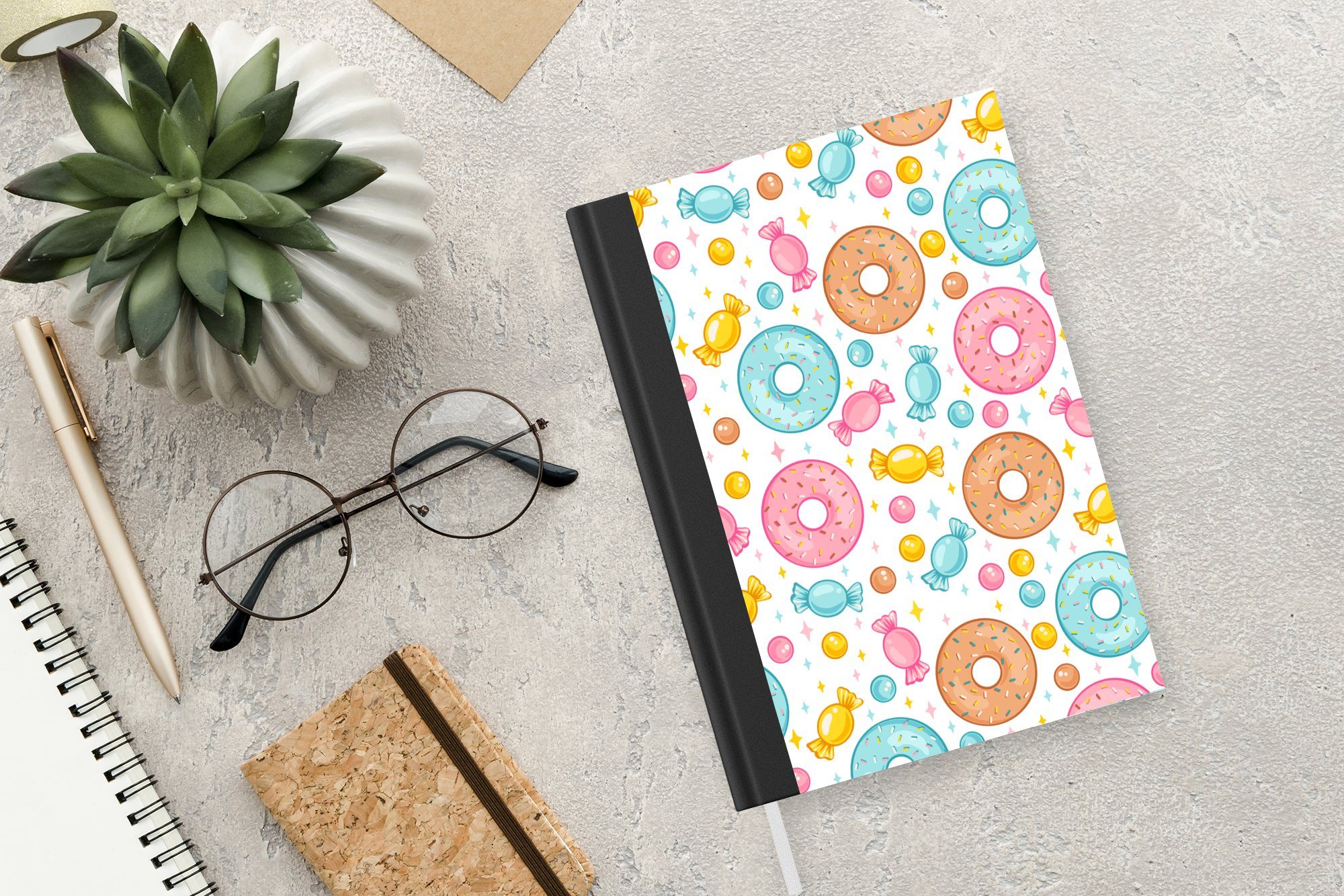 MuchoWow Tagebuch, Donuts Notizbuch - Muster, Haushaltsbuch Seiten, 98 Merkzettel, Journal, Süßigkeiten A5, - Notizheft,