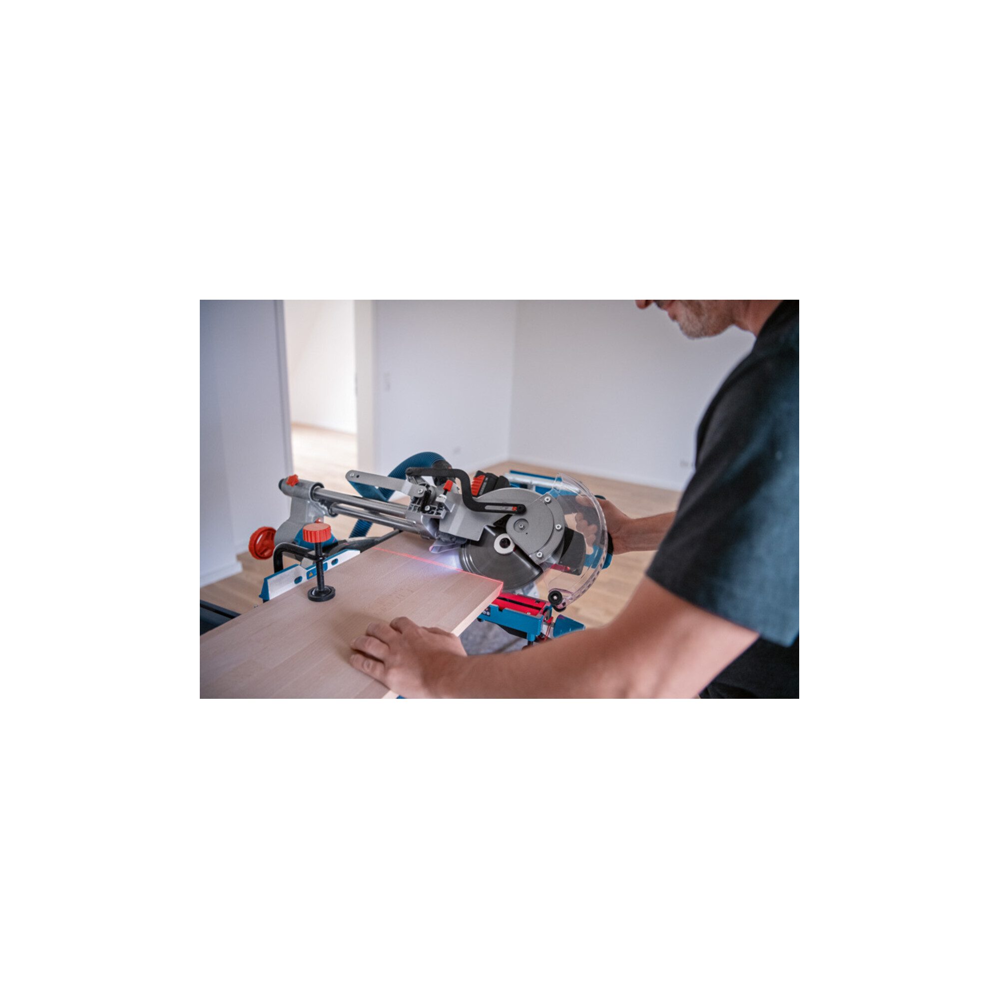 Bosch Professional Zug-, Kapp- und Gehrungssäge Bosch Akku-Kapp- und Gehrungssäge BITURBO GCM 18V-216 D