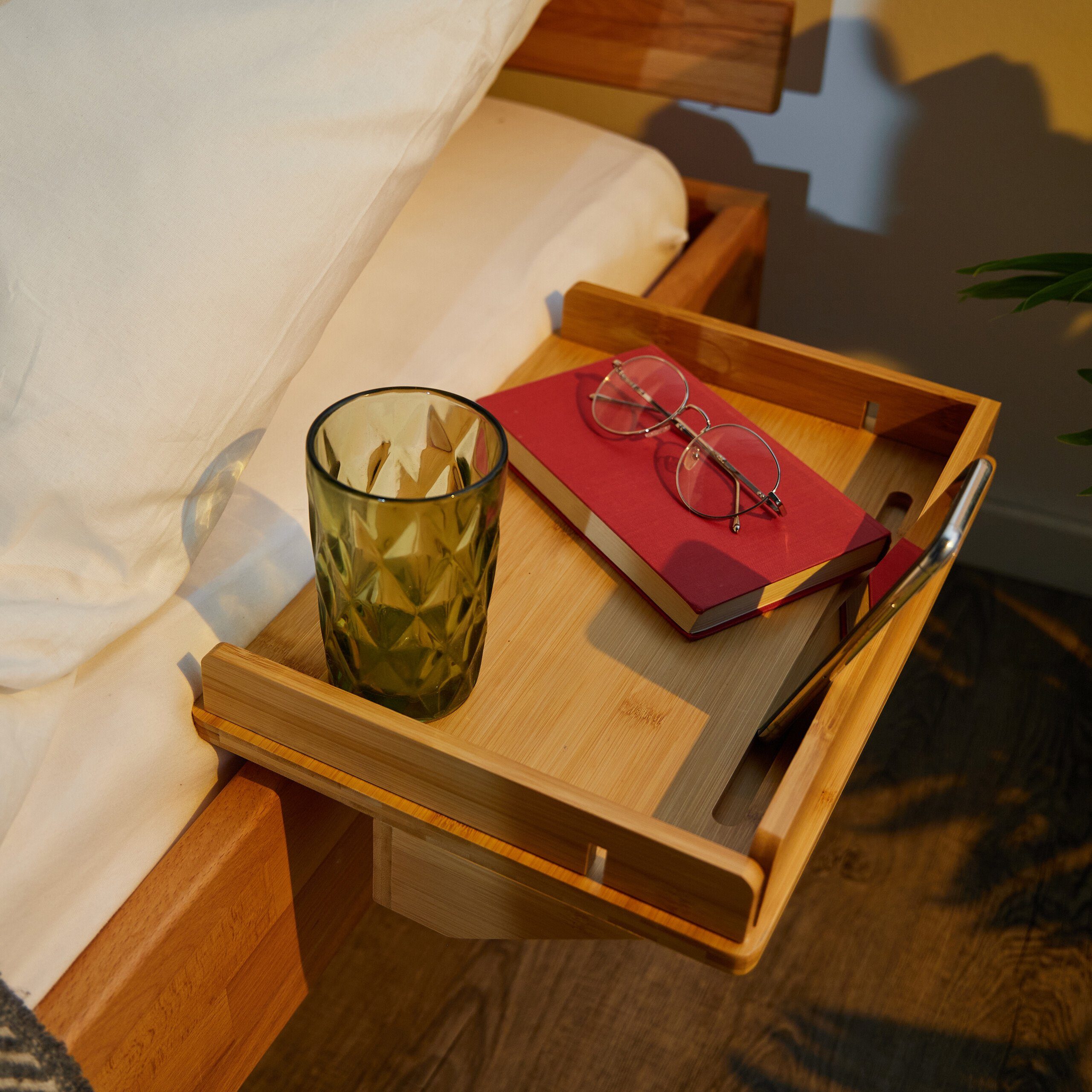 relaxdays Nachtkonsole Bambus Bettablage mit Tablethalter (5 St)