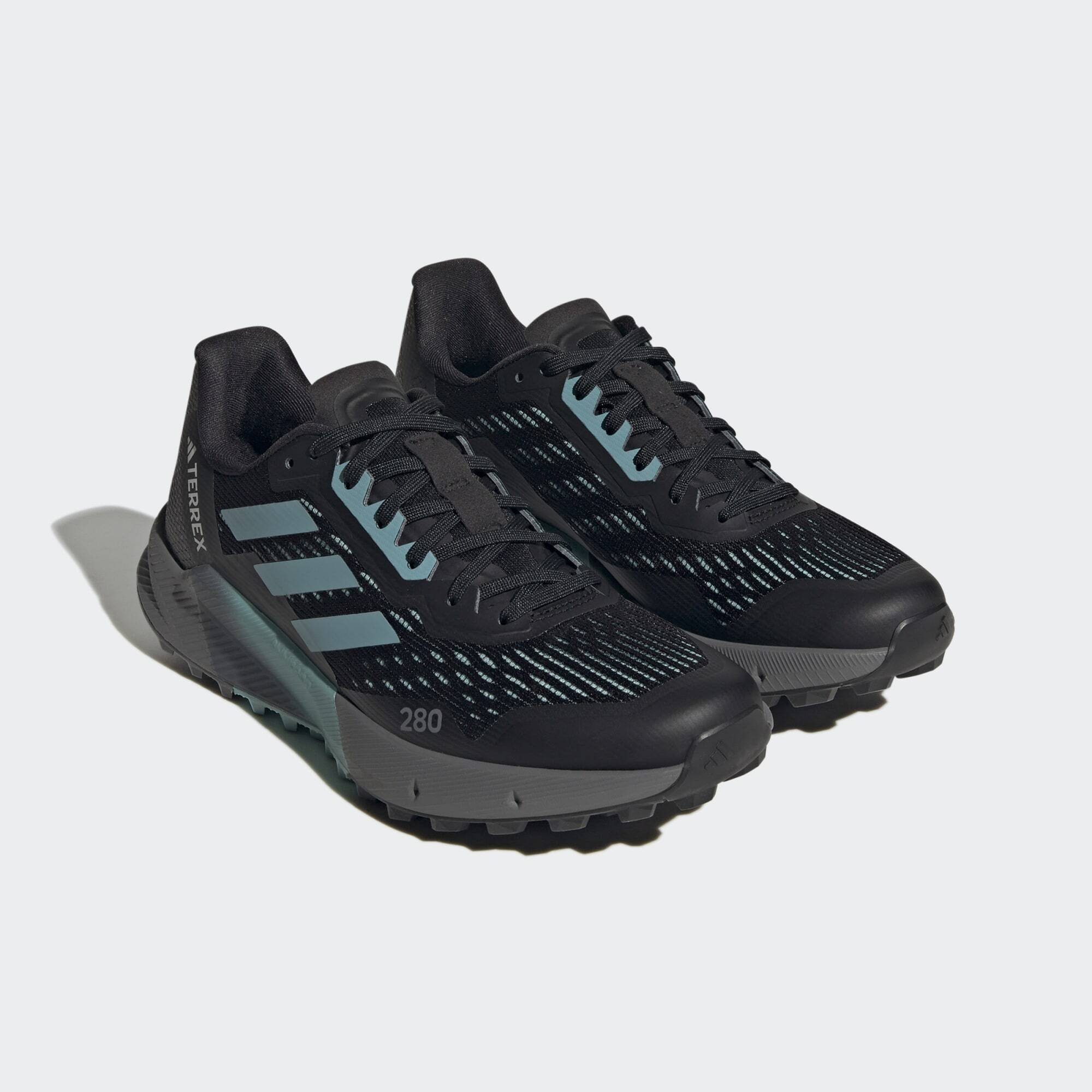 Laufschuh / FLOW White / TRAILRUNNING-SCHUH Core TERREX 2.0 Dash Grey AGRAVIC Black TERREX Cloud adidas