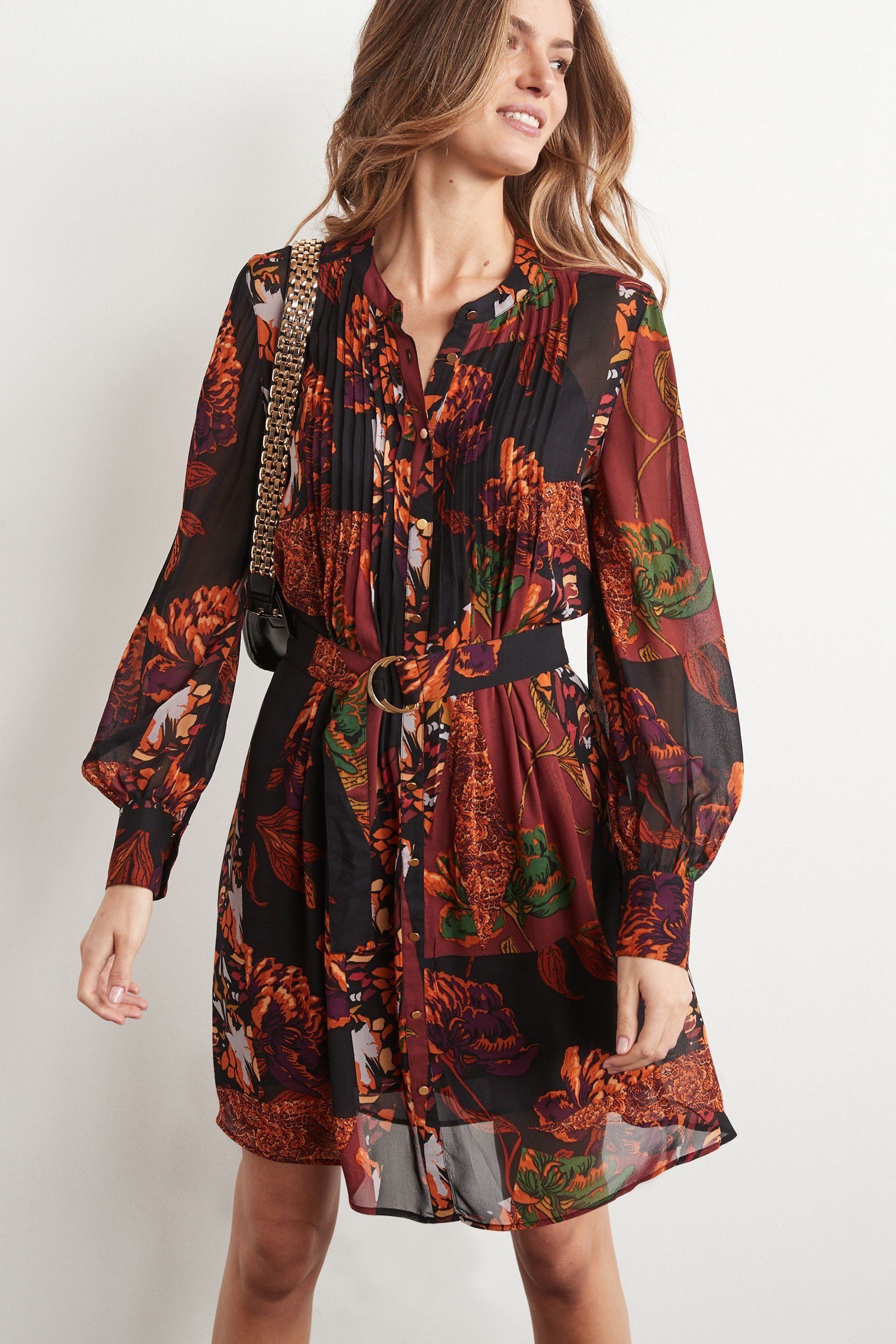 Next Minikleid Minikleid mit Biesen (1-tlg)