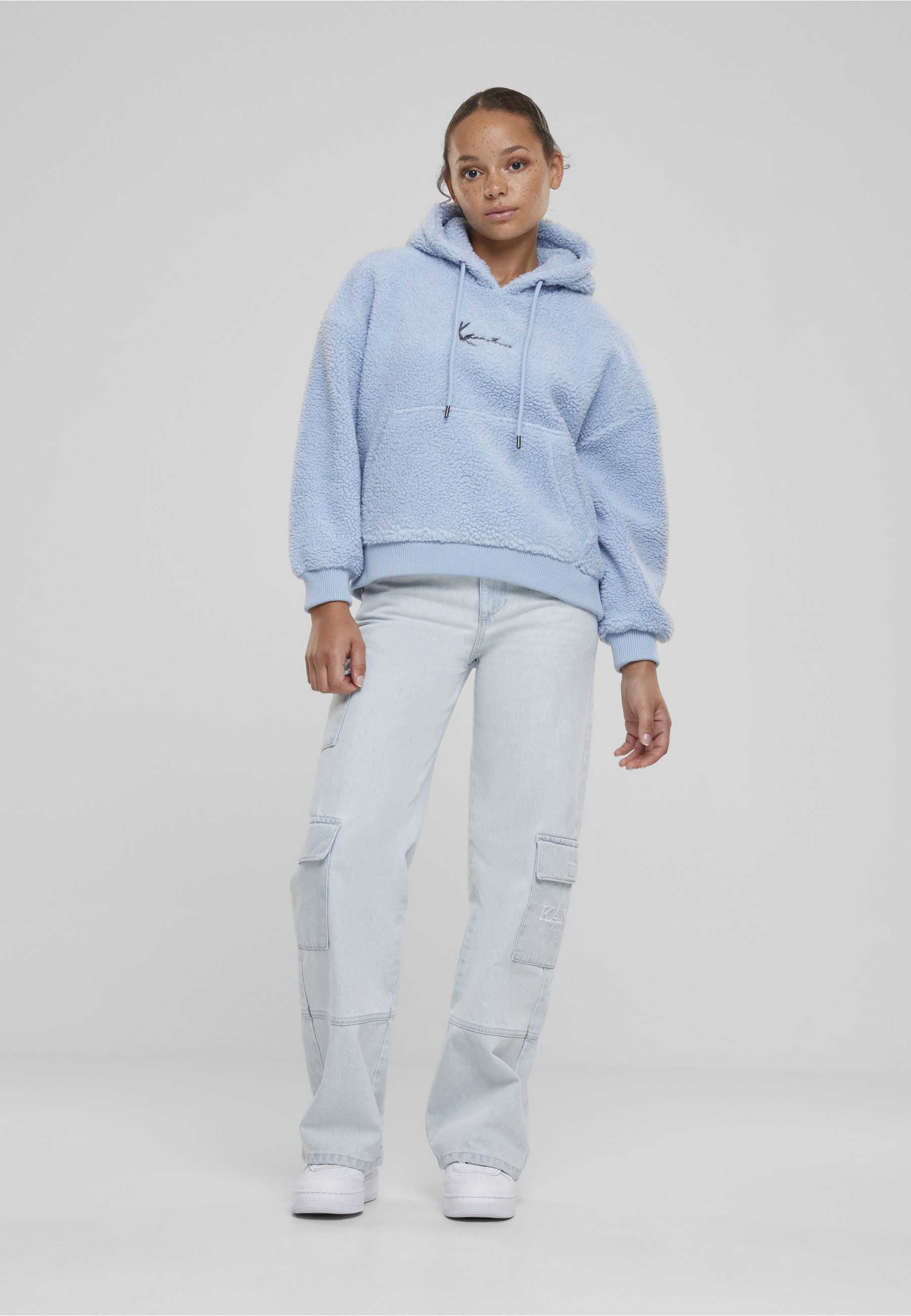 Karl Kani Kapuzenpullover Karl Kani Damen KW233-041-2 KK Metal Signature Teddy Os Hoodie (1-tlg)