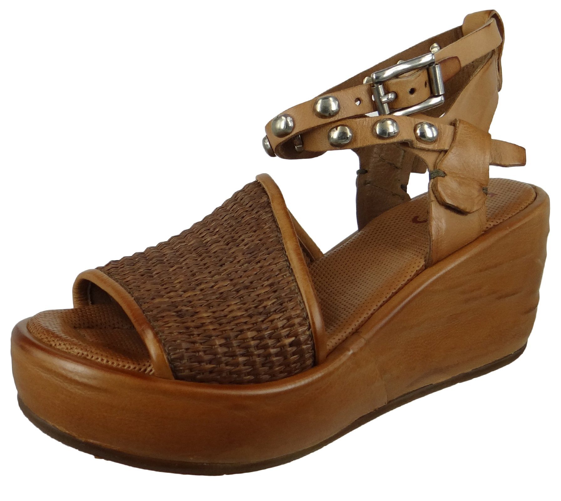 A.S.98 A76002-0101 0001 Camel Sandale