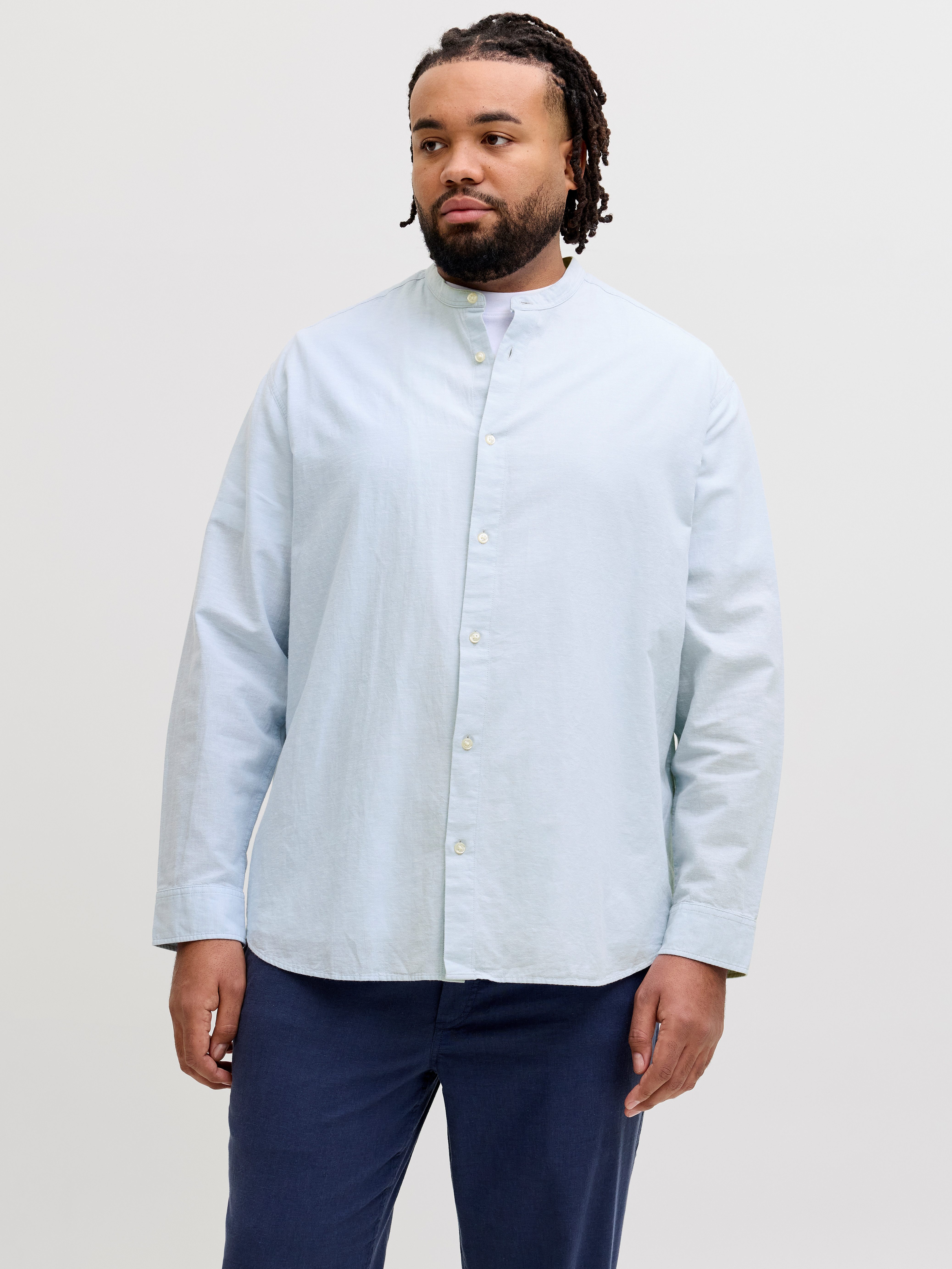 Jack & Jones PlusSize Langarmhemd JJEBREEZE LINEN BLEND BAND SHIRT L PLS mit Stehkragen – Bild 2 von 5