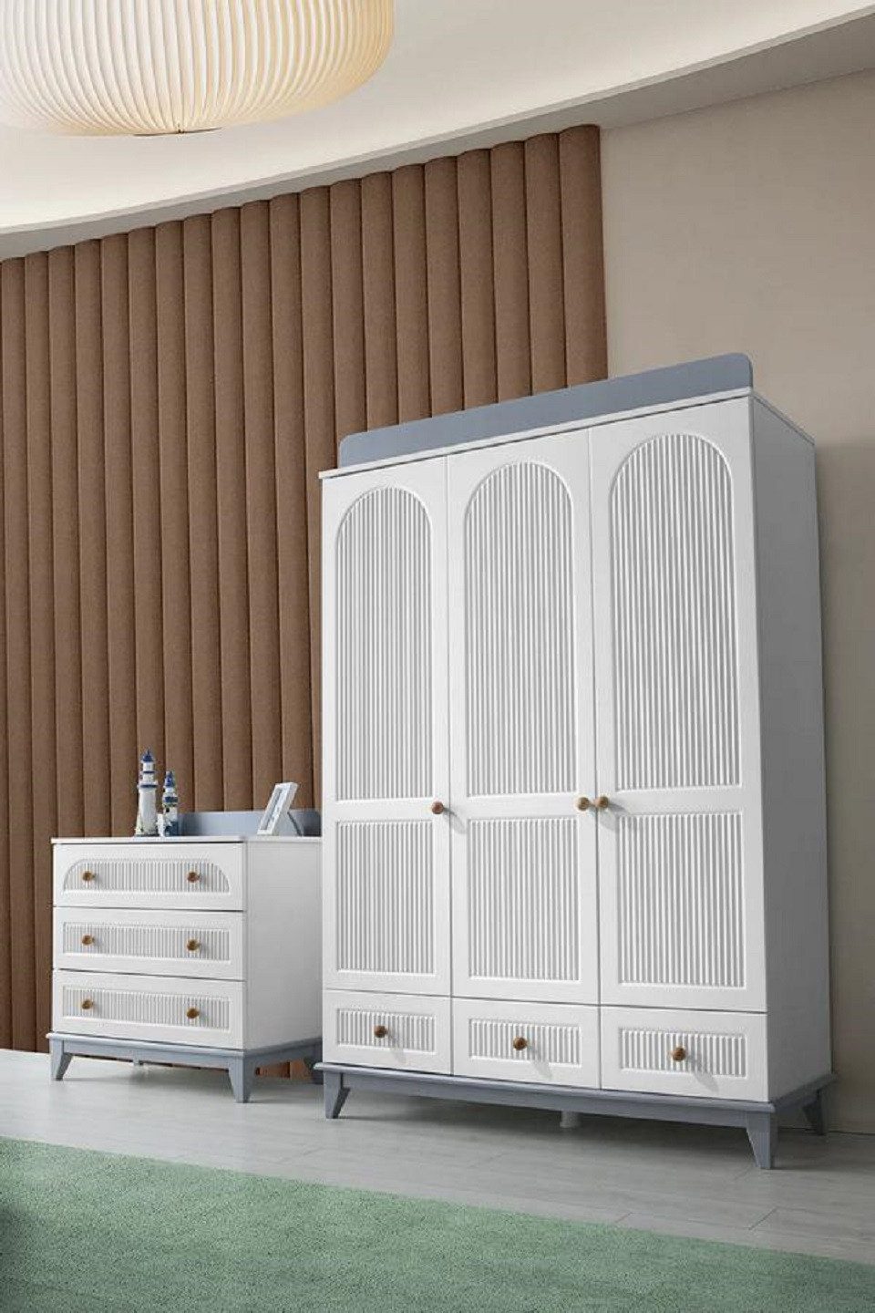 Jugendzimmer-Set Modernes Jugendzimmer-Set mit Kleiderschrank und Kommode in Holzoptik