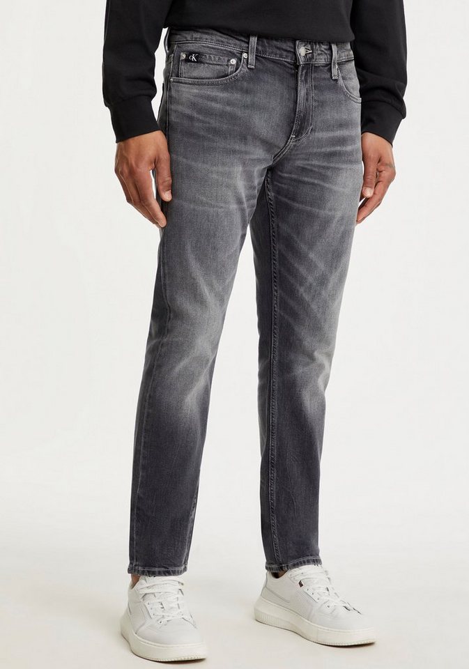 Calvin Klein Jeans Slim-fit-Jeans SLIM mit Calvin Klein Leder-Badge, Denim/ Jeans aus elastischem Baumwollmix für perfekten Sitz