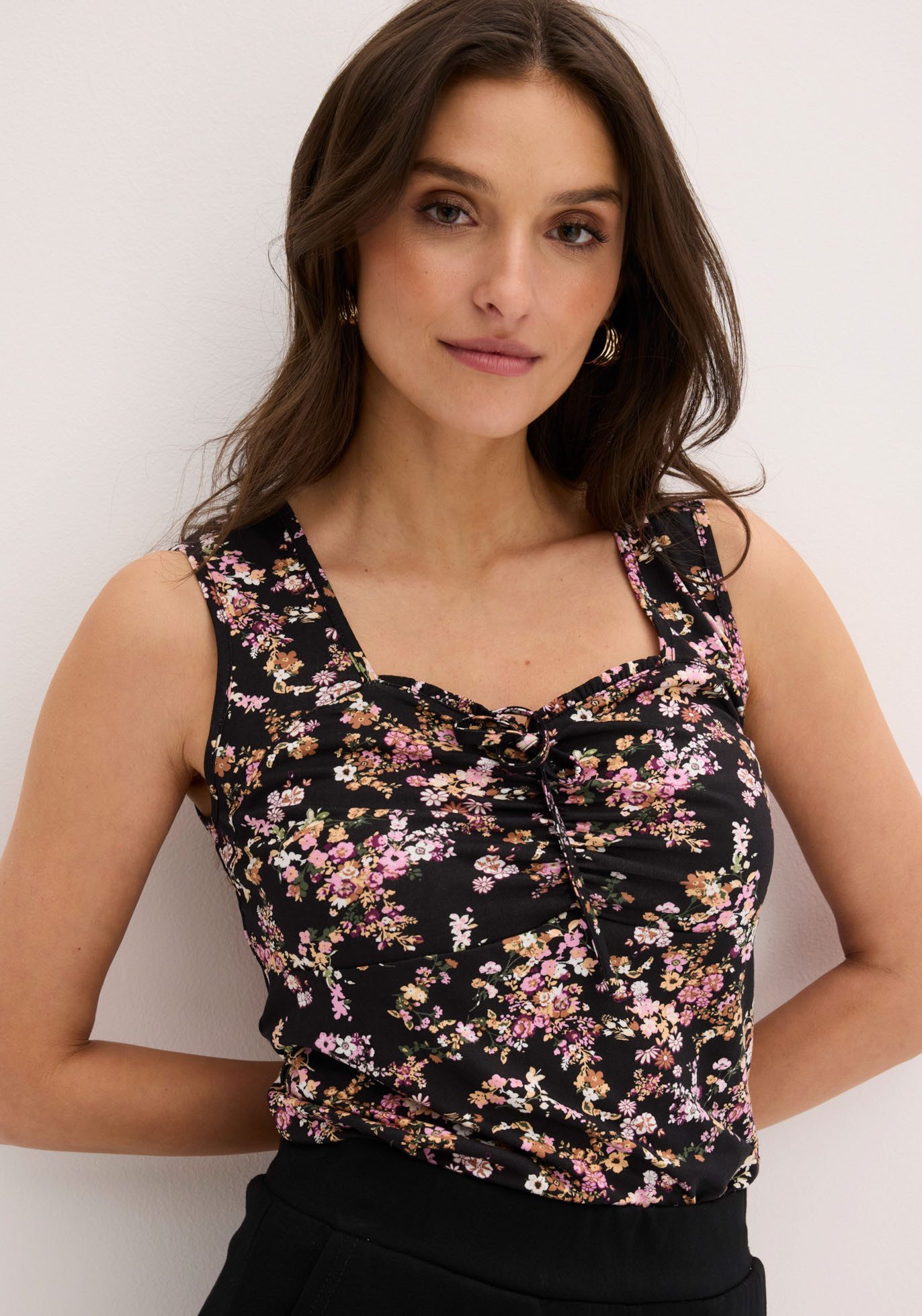 bonprix Shirttop ärmellos, figurbetont, feminin, eckiger Ausschnitt mit Deko-Schleife