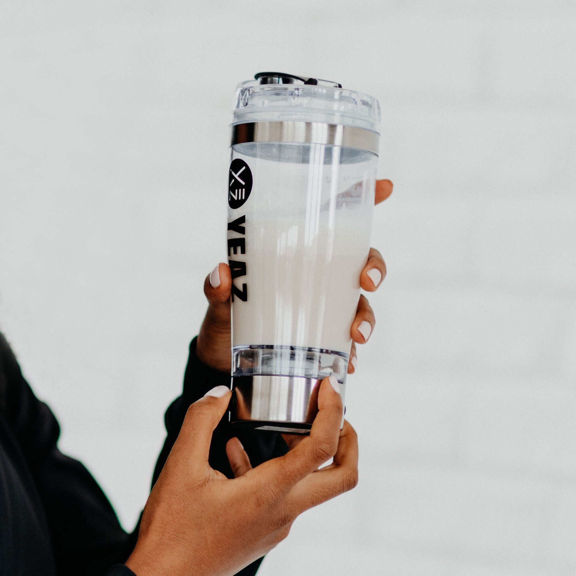 YEAZ Protein Shaker CYCLONE Elektrischer Mixer USB 450ml, Kunststoff, USB Mixer