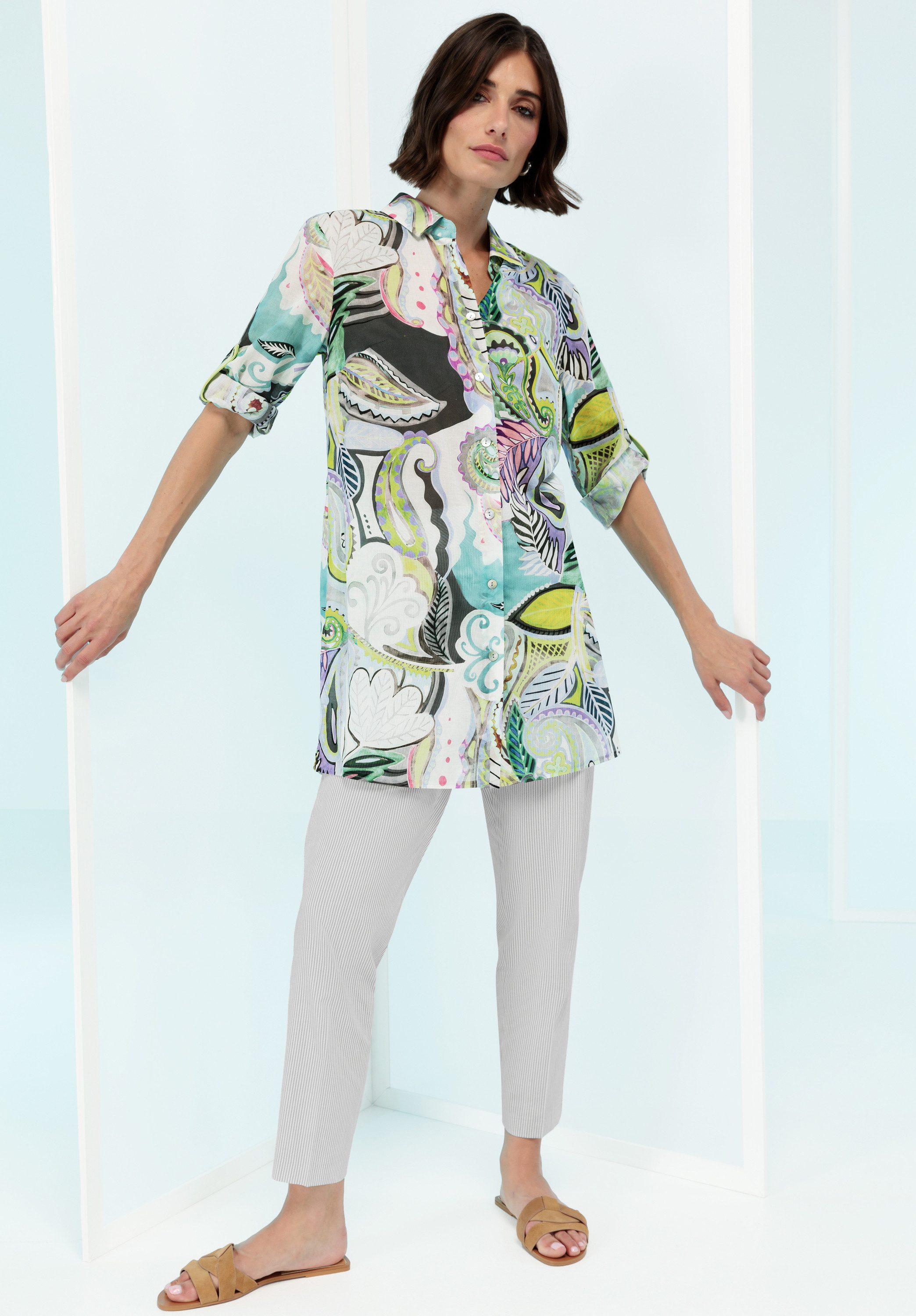 bianca Longbluse DAIRA mit modernem Paisley Muster in Trendfarben