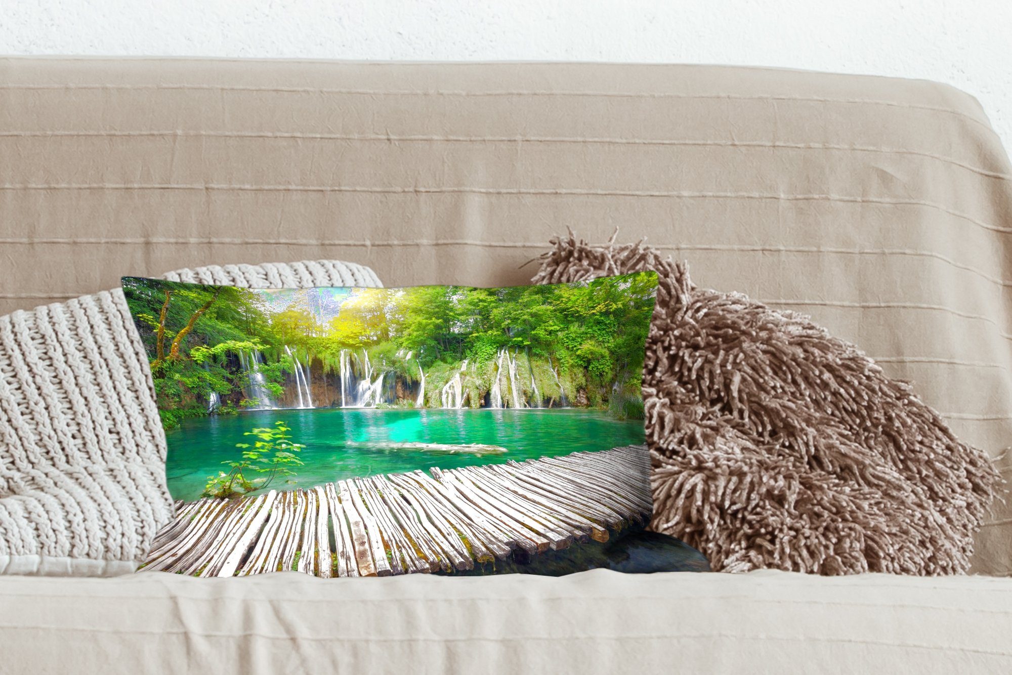 Schlafzimmer Natur, - Wasserfall Brücke MuchoWow mit Dekokissen Zierkissen, Dekoration, Wohzimmer - Füllung, Dekokissen