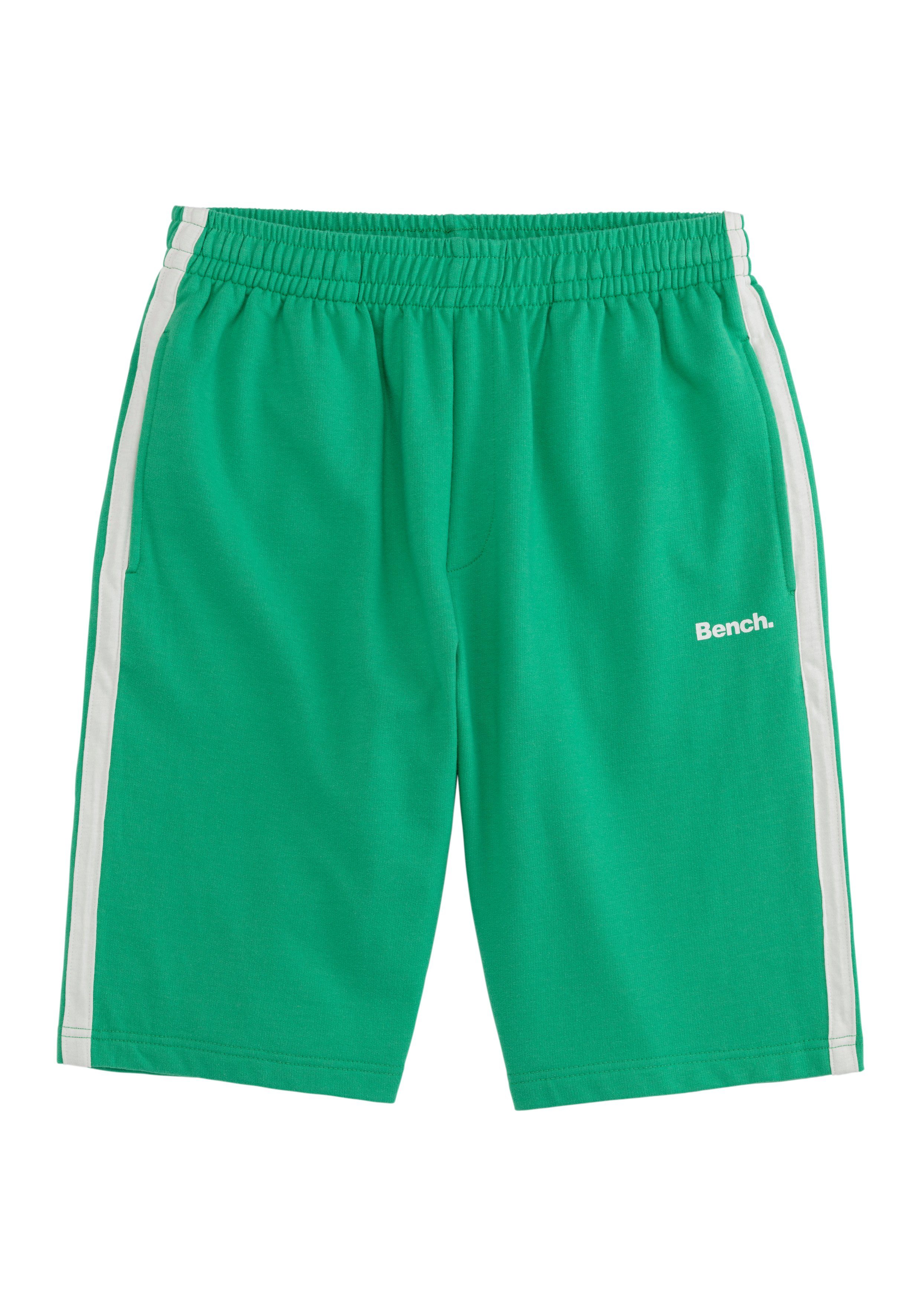 Bench. Loungewear Sweatshorts kurze Relaxshort, Jogginghose, günstig online kaufen