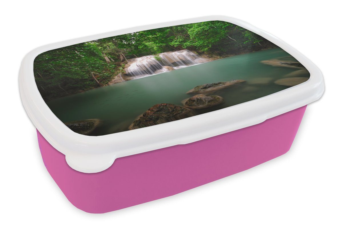 MuchoWow Lunchbox Foto eines Sees unterhalb eines Wasserfalls im Erawan-Nationalpark, Kunststoff, (2-tlg), Brotbox für Erwachsene, Brotdose Kinder, Snackbox, Mädchen, Kunststoff rosa