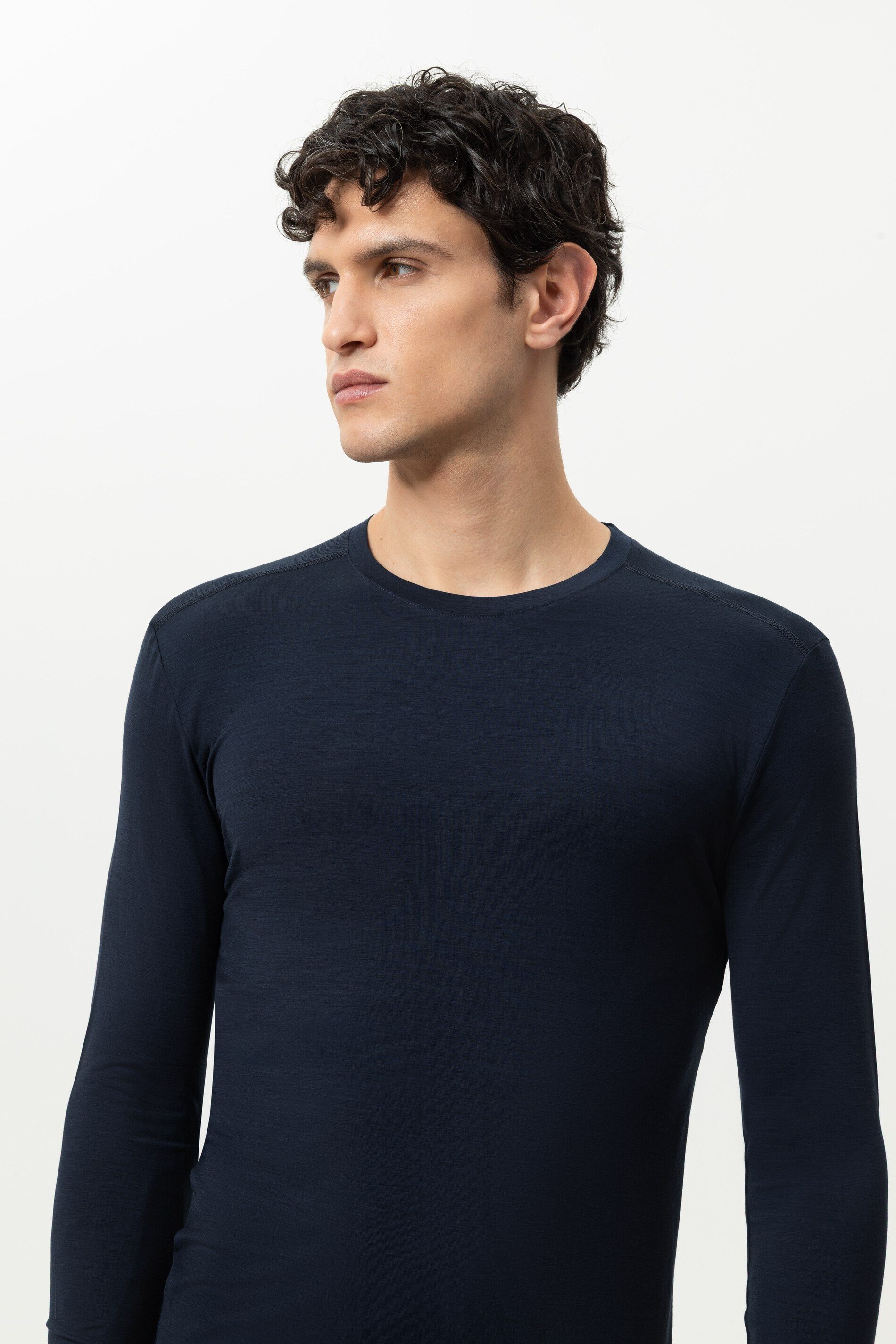 Mey Funktionsshirt Mey T-Shirt langarm Serie PRFRMNC+ Uni T-Shirt (1-tlg) Multifunktionales Baselayer für jede Saison