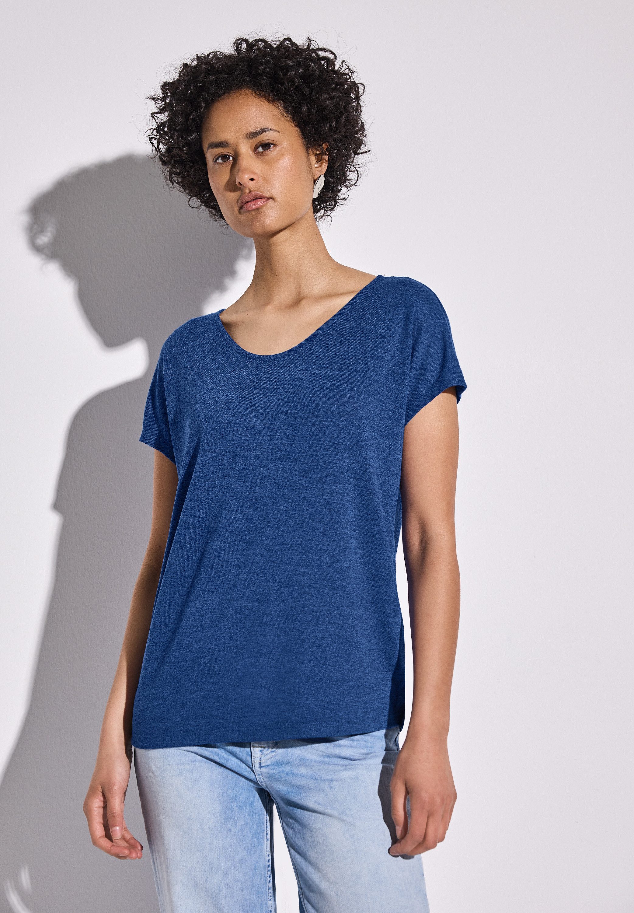 STREET ONE T-Shirt, mit abgerundetem V-Ausschnitt günstig online kaufen