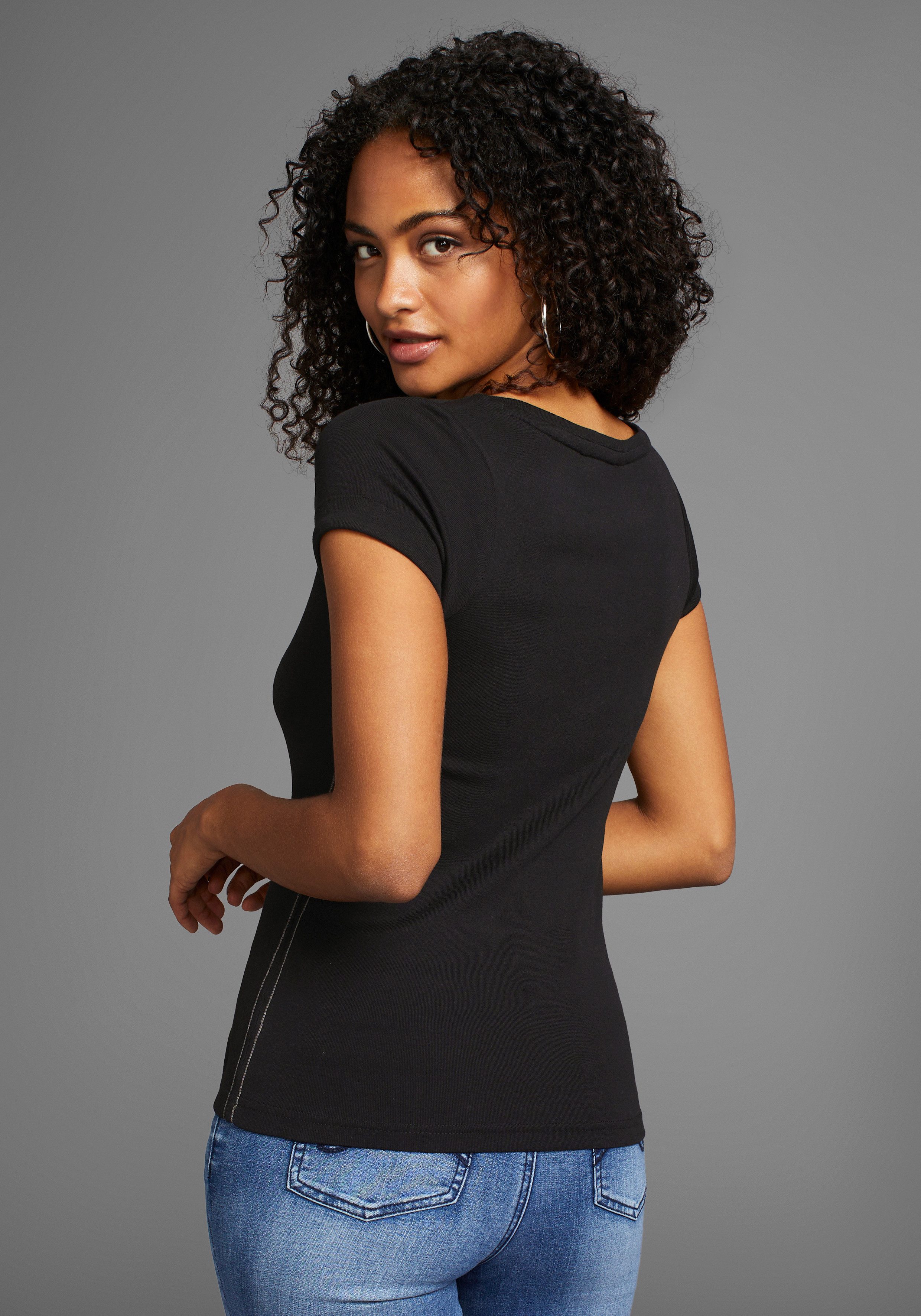 KangaROOS Kurzarmshirt Kurzarm, körpernahe Passform, bedrucktes Design günstig online kaufen