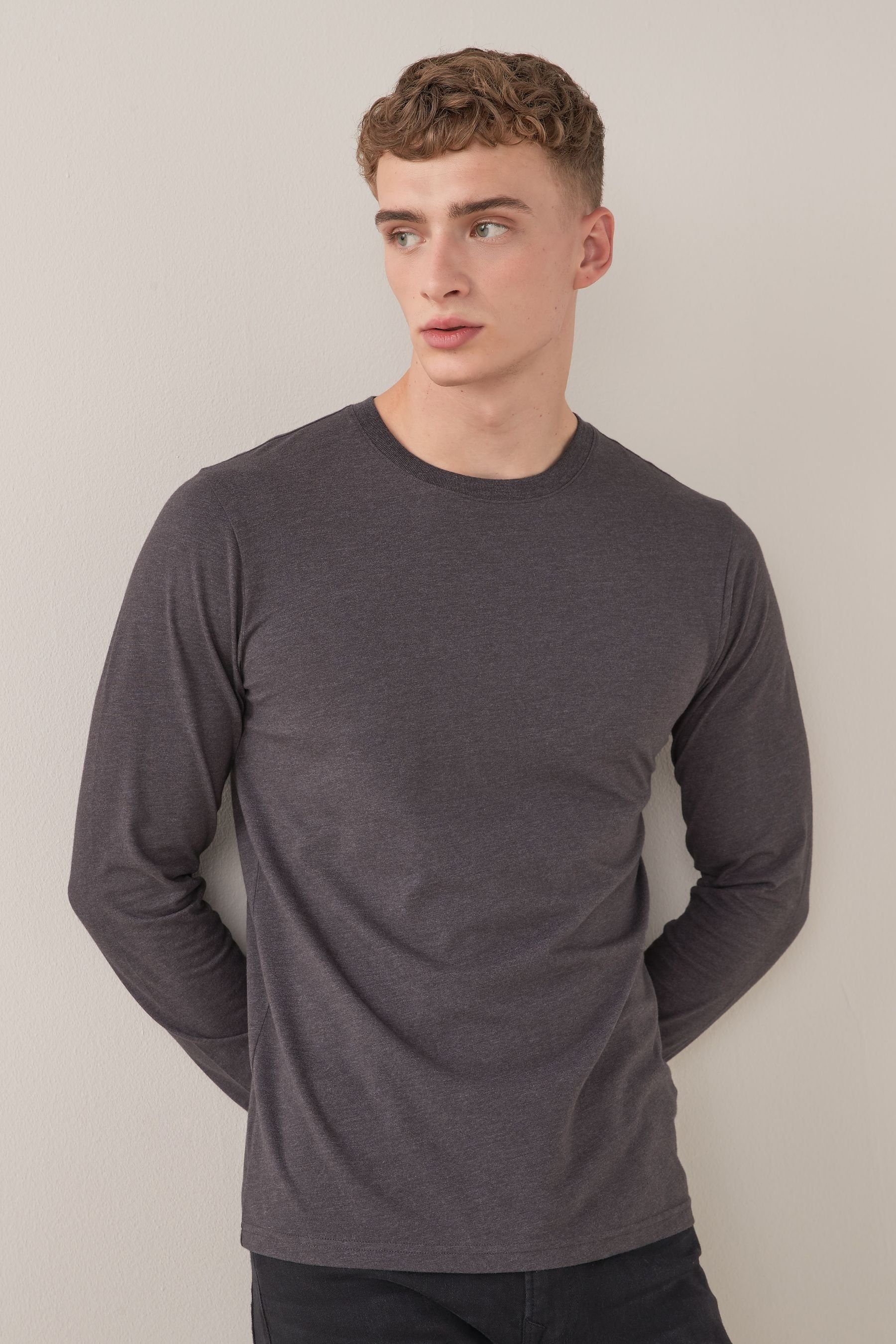 Next Langarmshirt Rundhalsshirt – Slim Fit günstig online kaufen