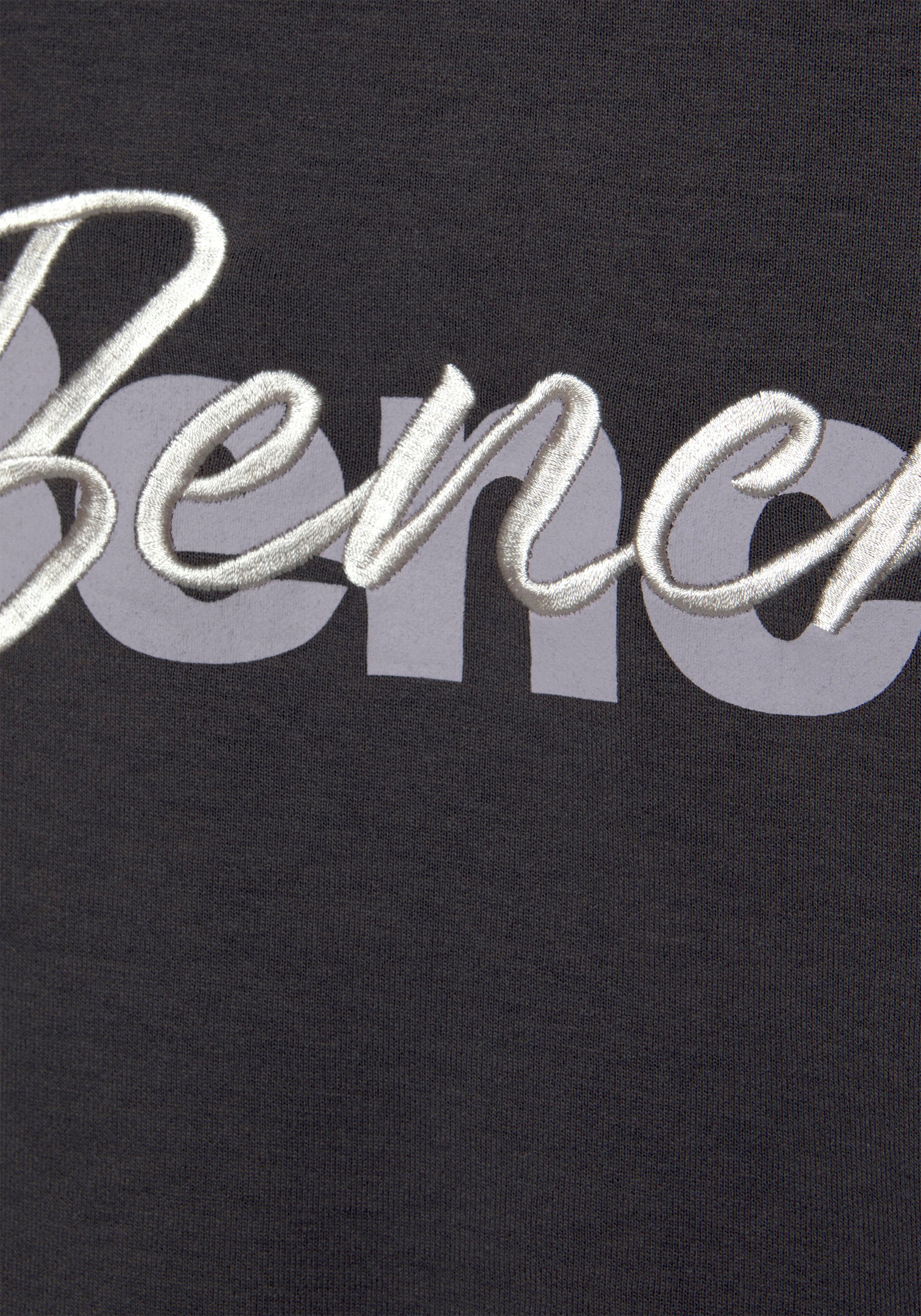Bench. Loungewear Sweatshirt mit Logodruck und Stickerei, Loungewear