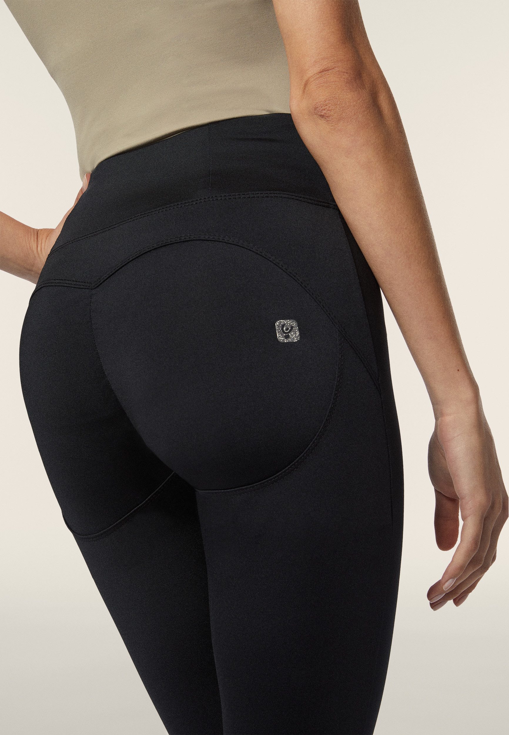 Freddy Leggings WRUP SUPERSKINNY 7/8 HIGHWAIST CORE mit Lifting & Shaping E günstig online kaufen