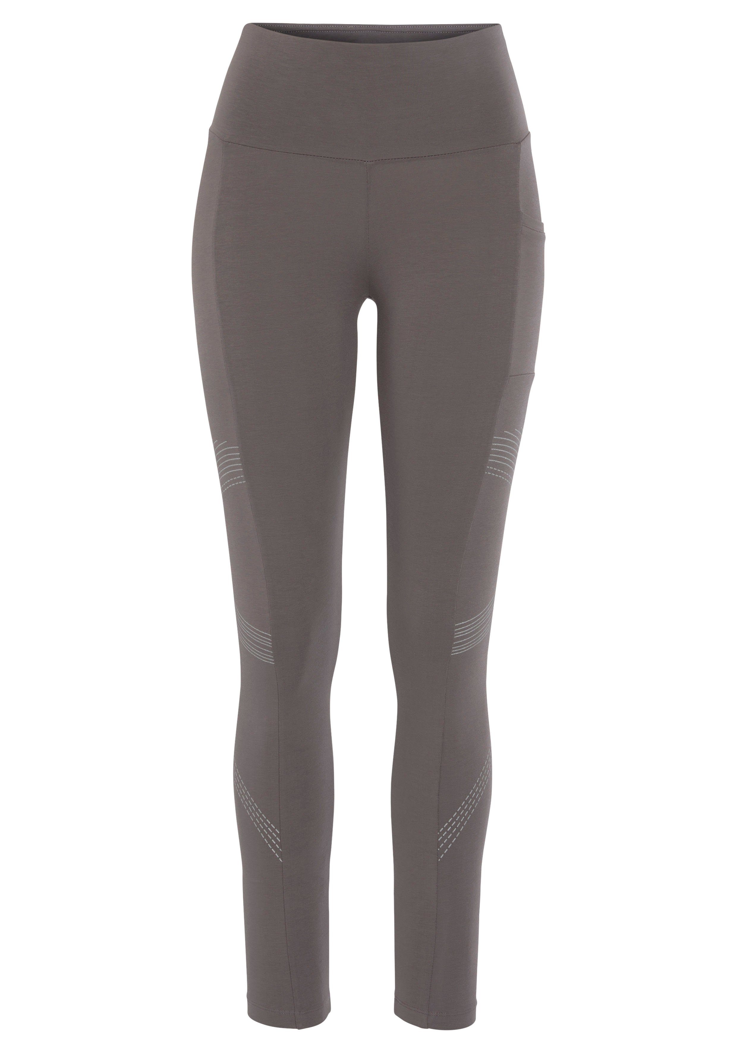 LASCANA ACTIVE Leggings mit optischen Reflektorprint und Handytasche, Loungewear. € 29,99