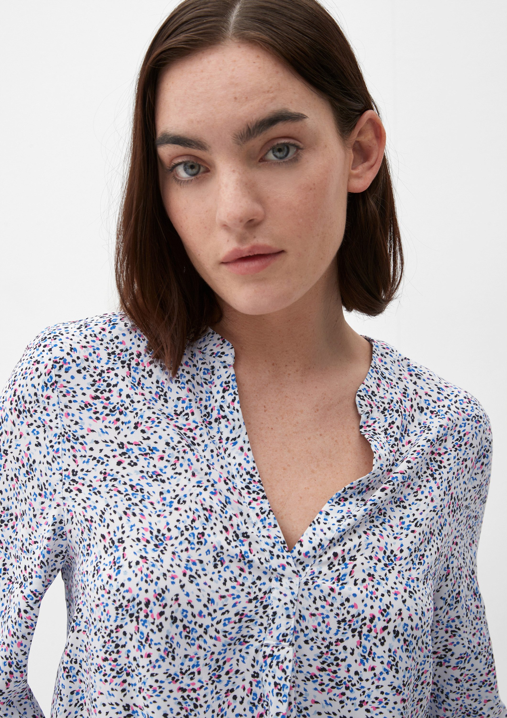 s.Oliver Kurzarmbluse Bluse Viskosebluse mit Tunika-Ausschnitt günstig online kaufen