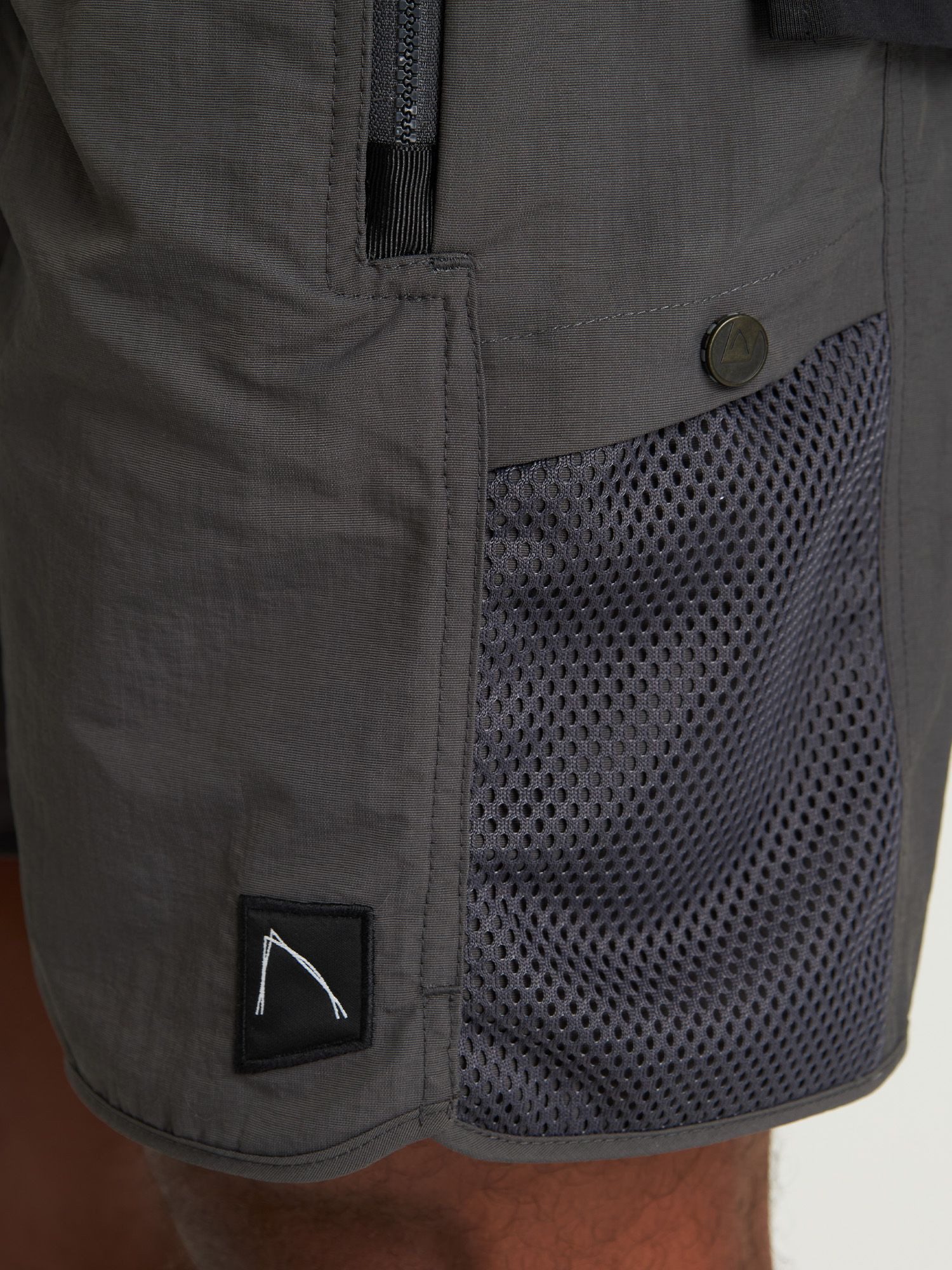 CHASIN' Funktionsshorts OMAR.S HYBRID - Männer Short - Bermuda