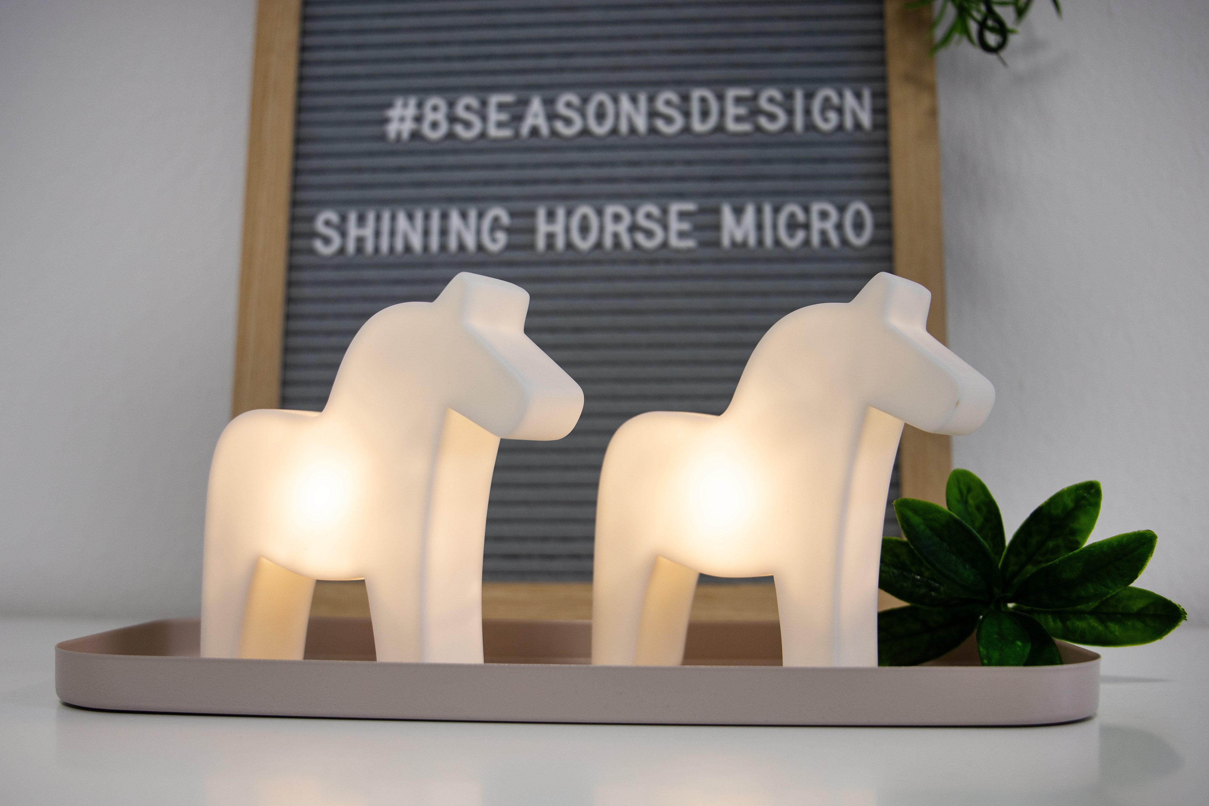 8 seasons design LED-Dekofigur Minileuchten Shining Micro, kleine Dekolampen mit Akku und USB-C (Shining Horse Micro Duo Bundle, 2 LED Dekolampen 12 cm), kabellos, Deko Pferd, kleines Geschenk für Pferdeliebhaber