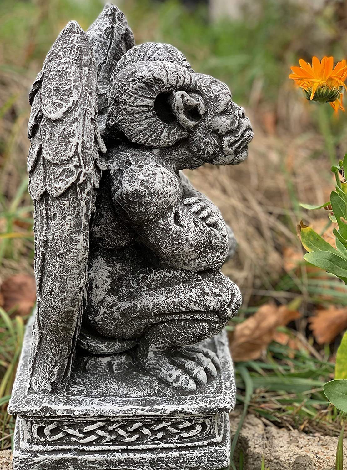 Stone and Style Gartenfigur Frostfeste Steinfigur Gargoyle mit Hörnern