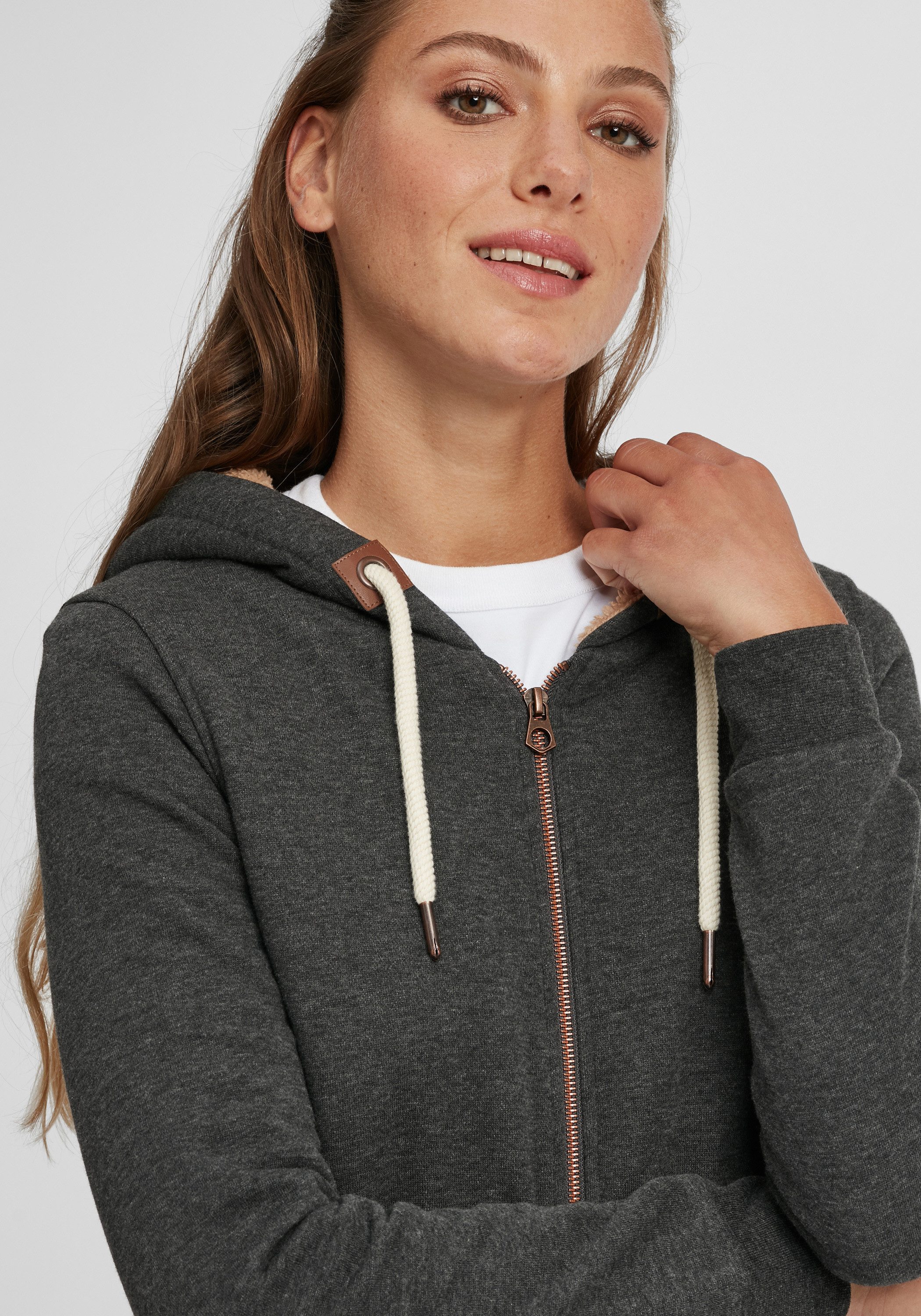 OXMO Kapuzensweatjacke OXVicky Sweatshirtjacke mit Teddyfutter