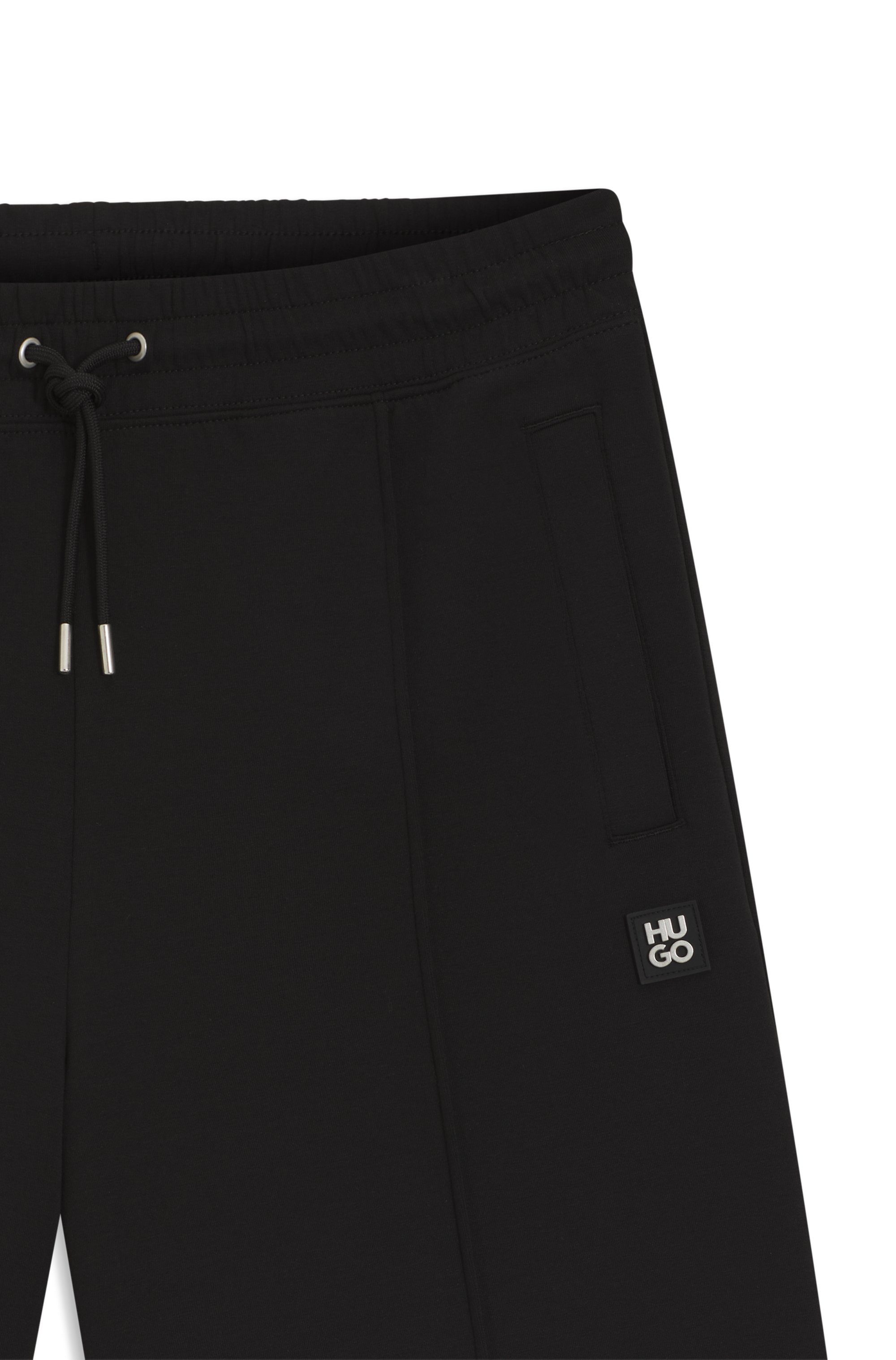 HUGO Sweatshorts Dimacshort Metal Logo Regular Fit, Baumwoll-Mix, Eingrifftaschen – Bild 5 von 5