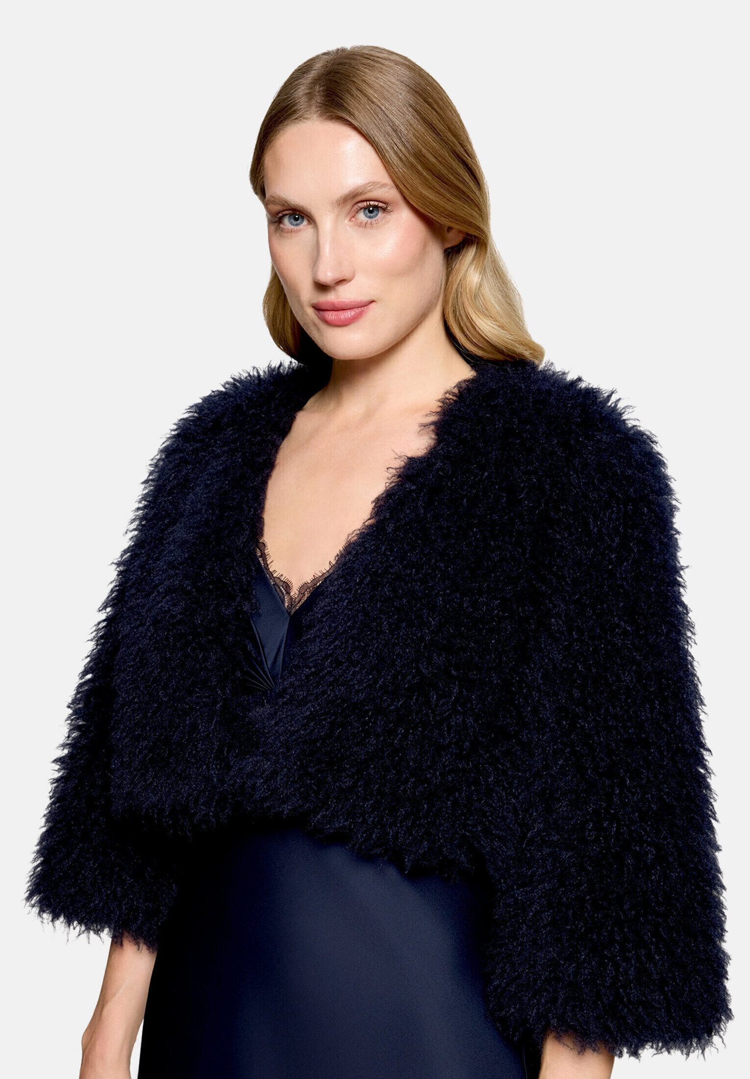Vera Mont Fellimitatjacke Damen mit Rundhalsausschnitt