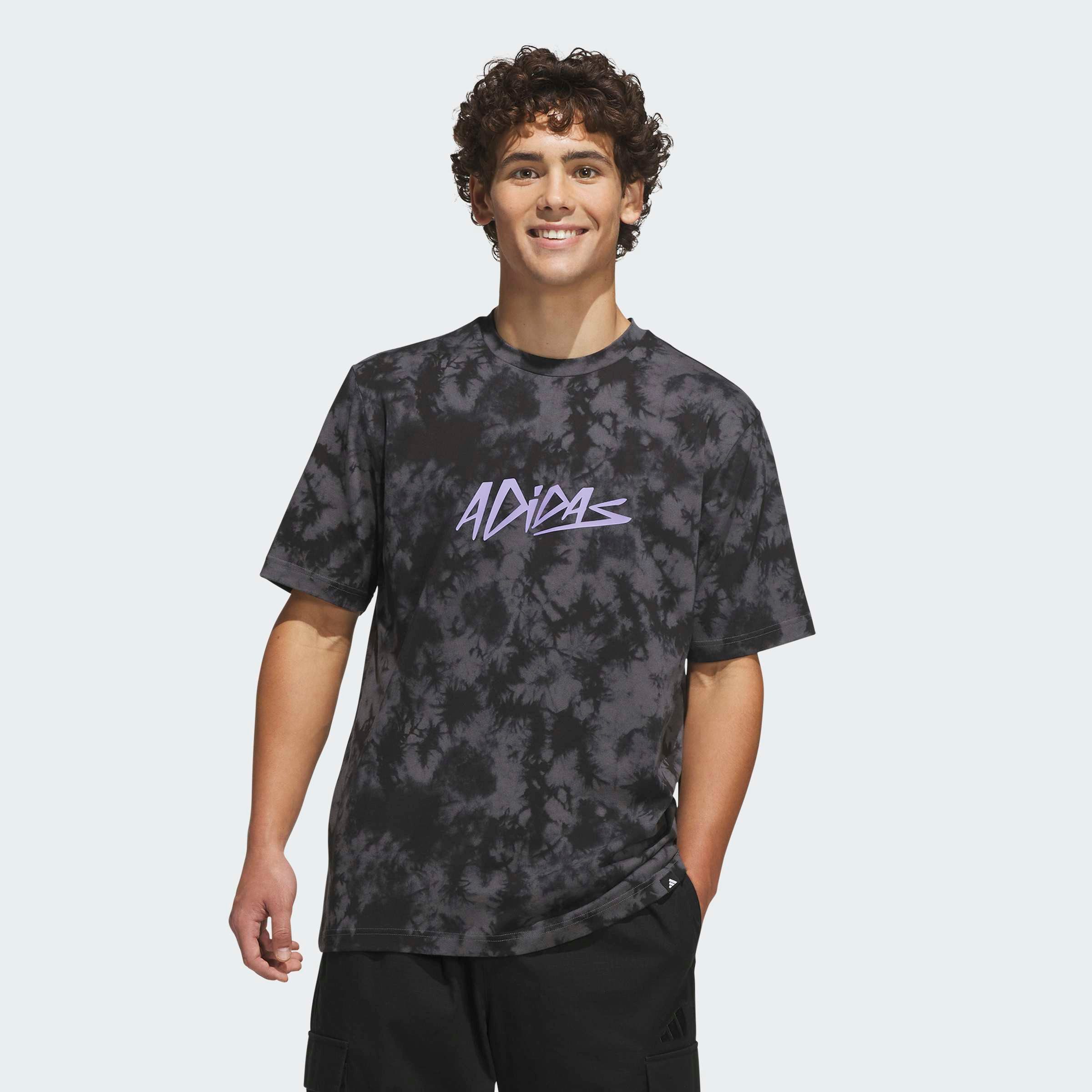 adidas Sportswear T-Shirt M LUX CLR AOP T sportlicher Stil, mit Rundhalsausschnitt, aus Baumwolle