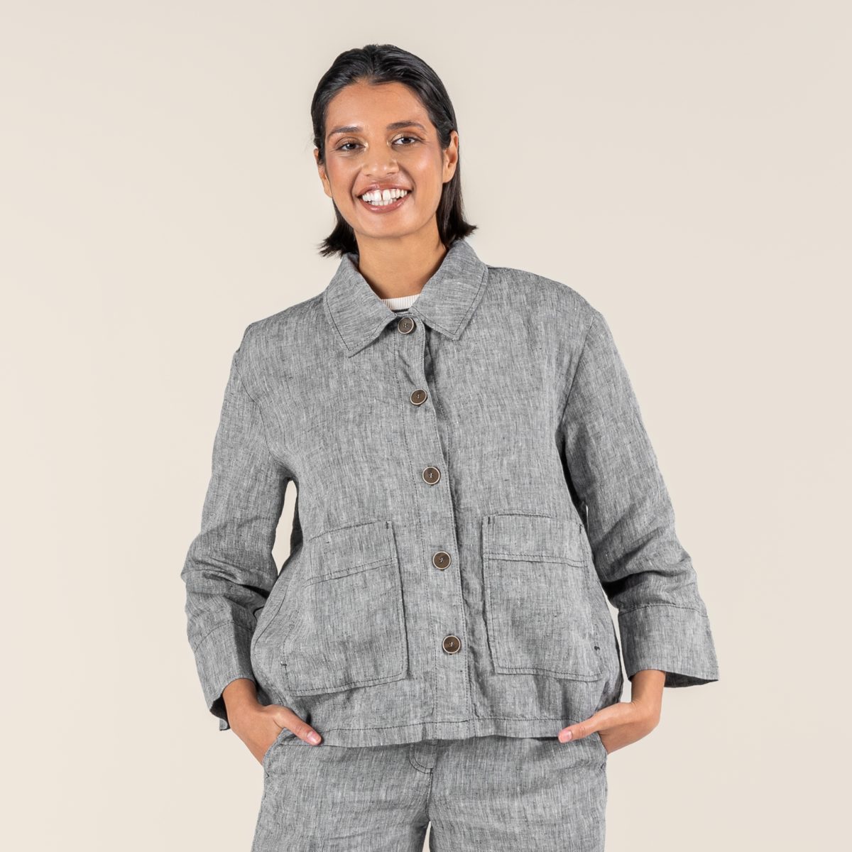 LIVING CRAFTS Strickjacke ONYX Leichte Sommerjacke aus reinem, ungefüttertem Leinenstoff