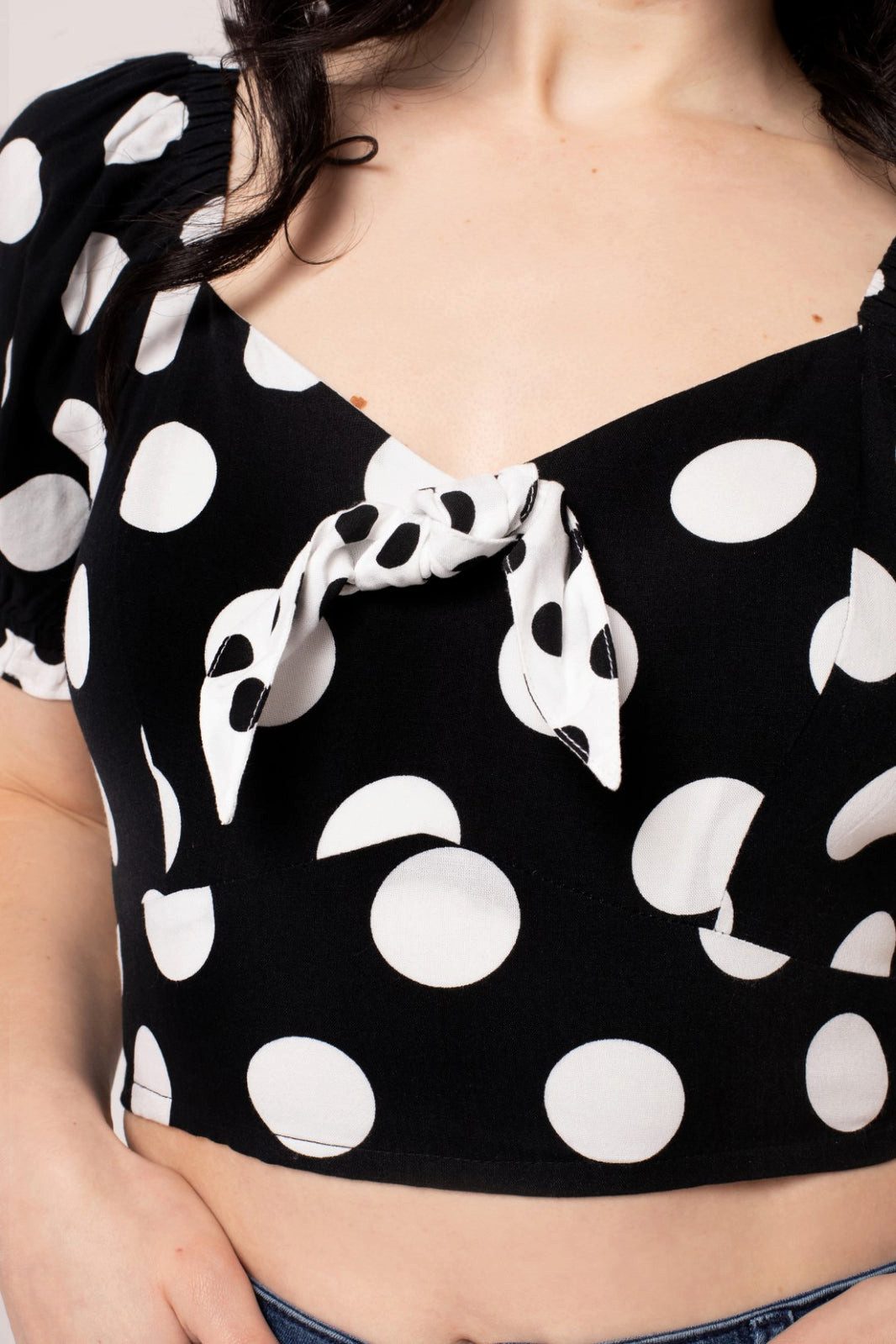 Hell Bunny Crop-Top Dolores Polka Dot Vintage Retro Rockabilly Rüschen günstig online kaufen