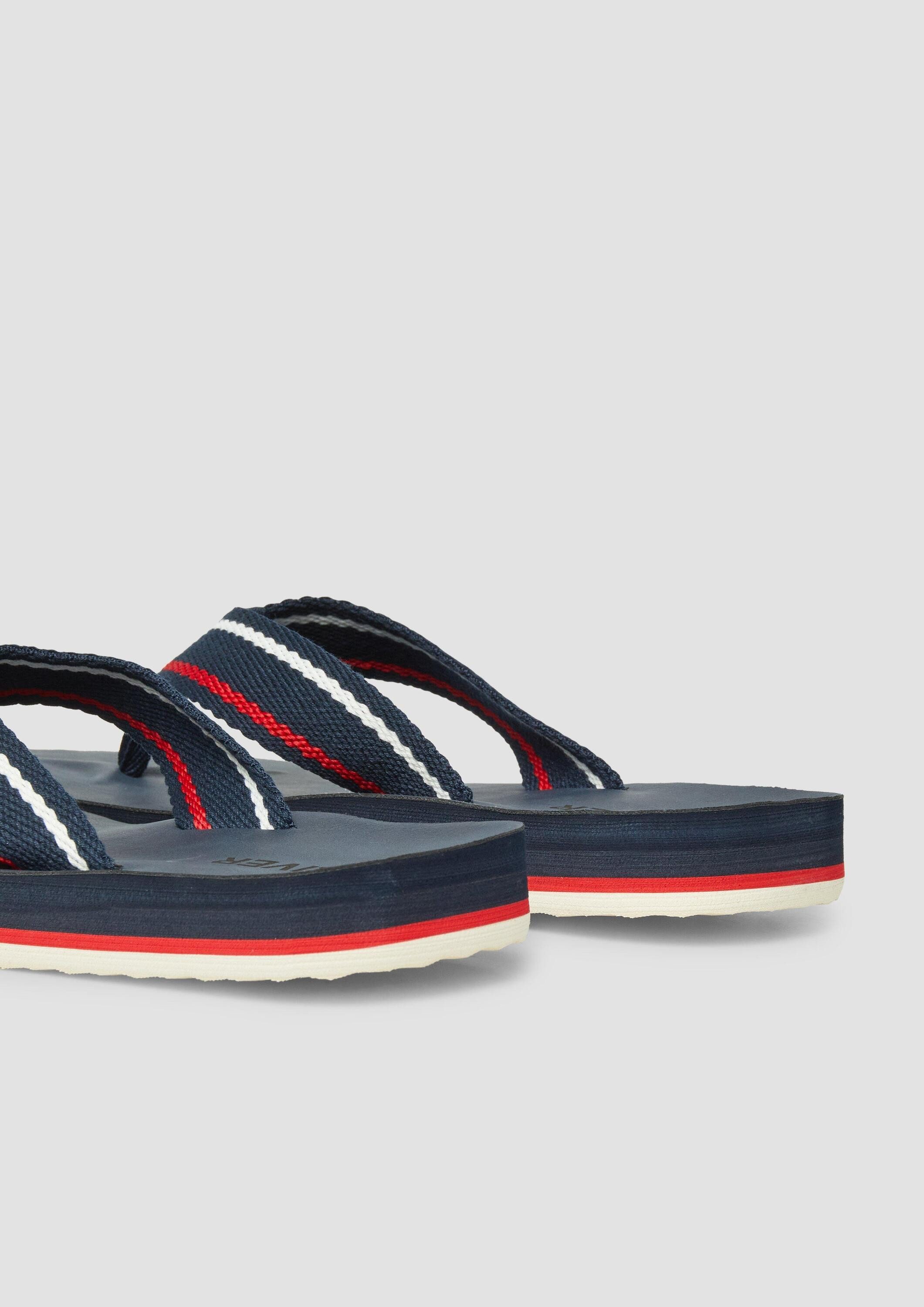 s.Oliver Pantoletten Schnürschuh Zehentrenner mit Logo-Stickerei