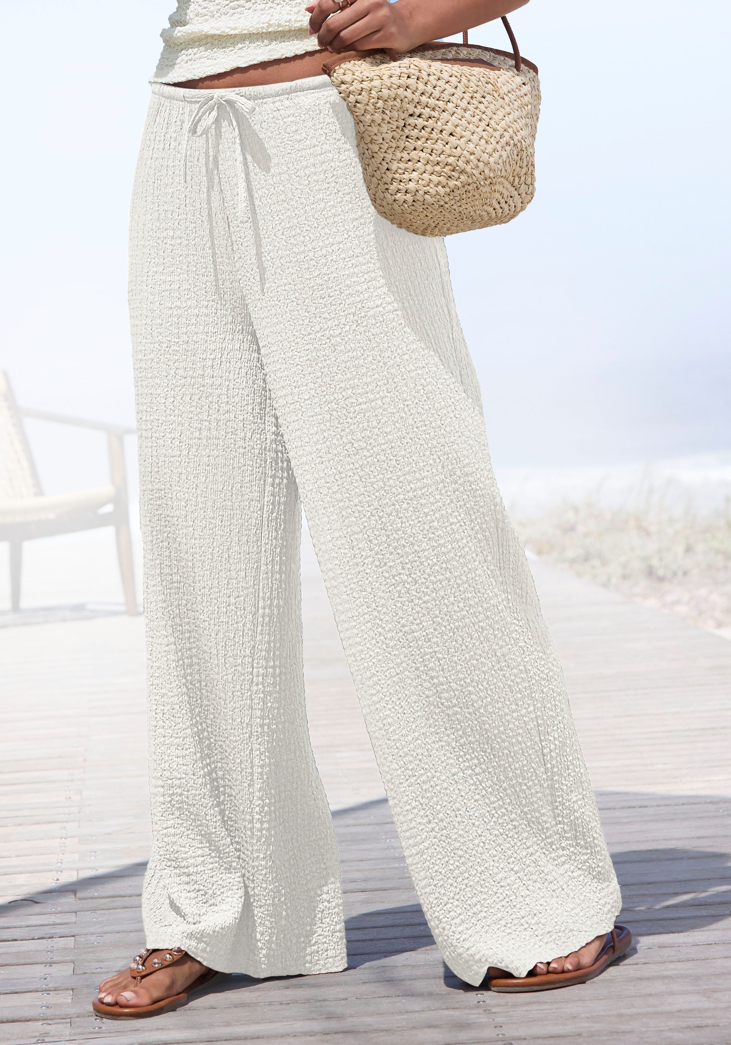 LASCANA Schlupfhose bügelfrei mit weitem Bein aus bequemen Stoff mit Kordelzug, Sommerhose, Strandhose