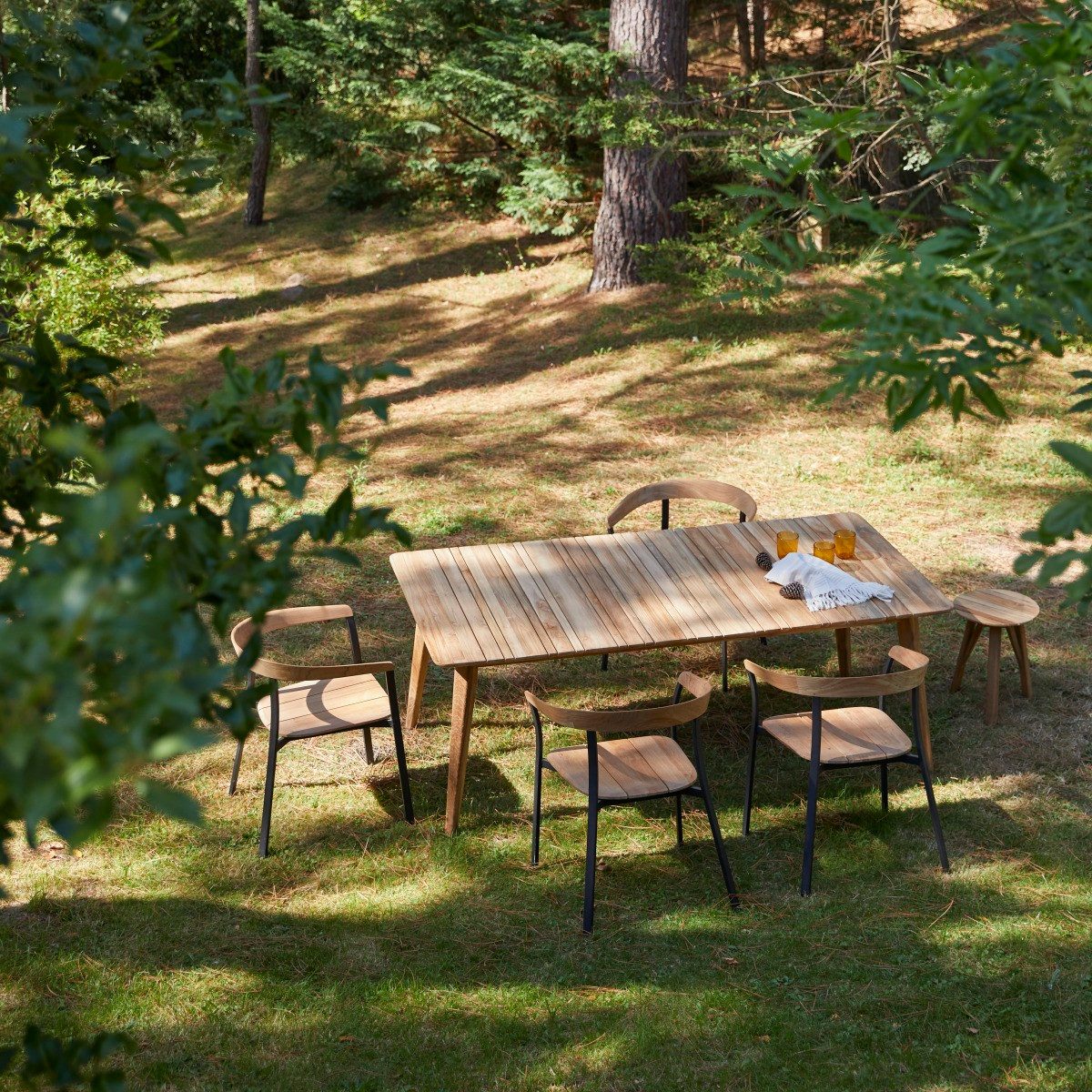 Tikamoon Gartentisch Gartentisch Katrine aus recyceltem Teakholz 200