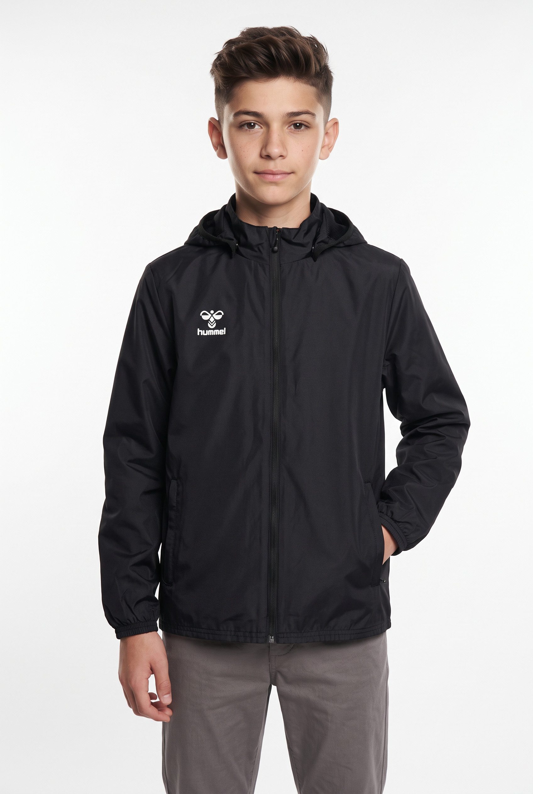 hummel Allwetterjacke HMLESSENTIAL AW JACKET KIDS sportlicher Stil, atmungsaktiv, wasser- und schmutzabweisen