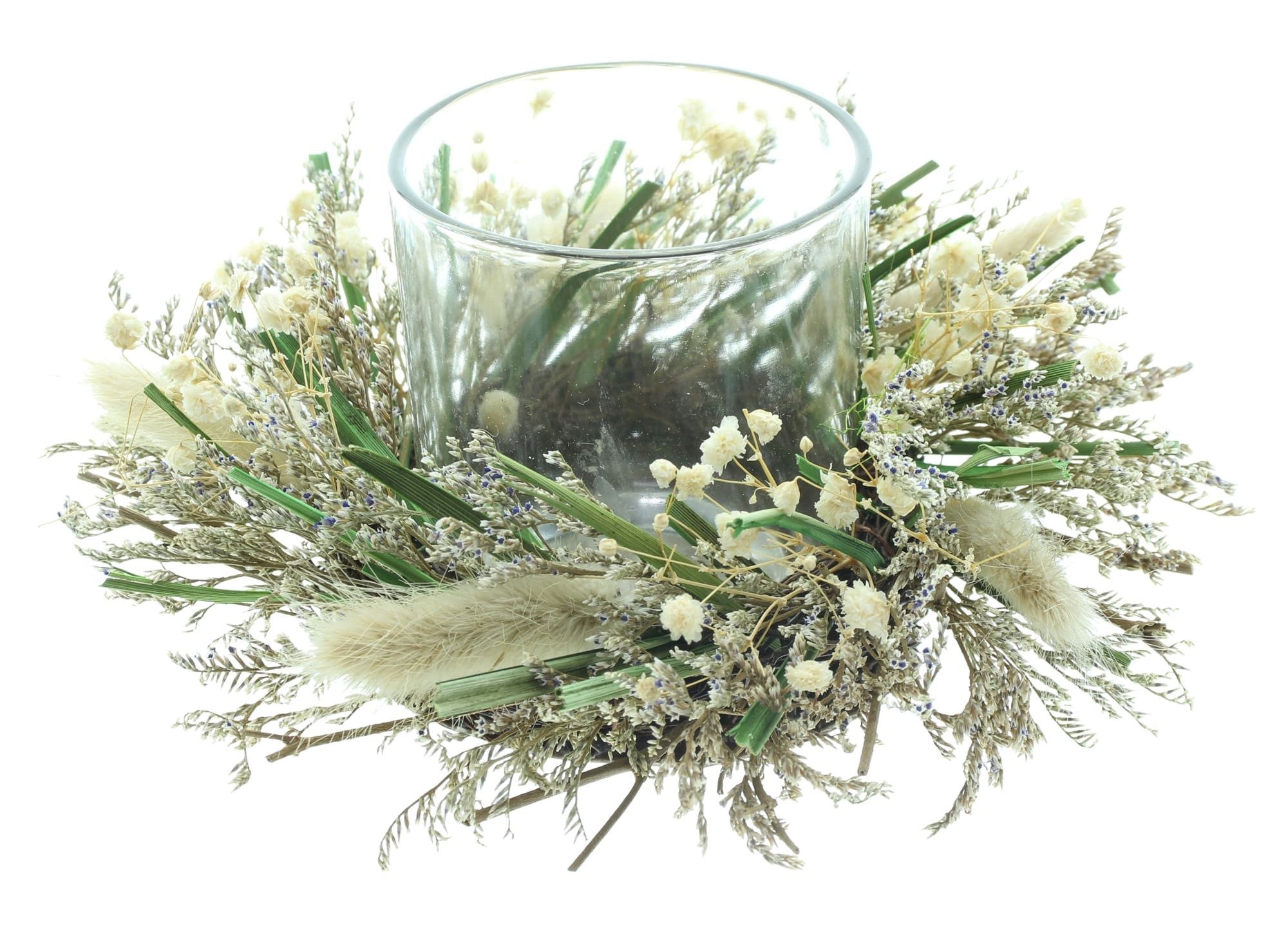 Dekoleidenschaft Windlicht "Trockenblumen" kleiner Dekokranz Ø 18 cm, Tischkranz mit Kerzenglas, Rattan-Kranz mit Gräsern, Trockenblumen und Glaswindlicht – Bild 4 von 4