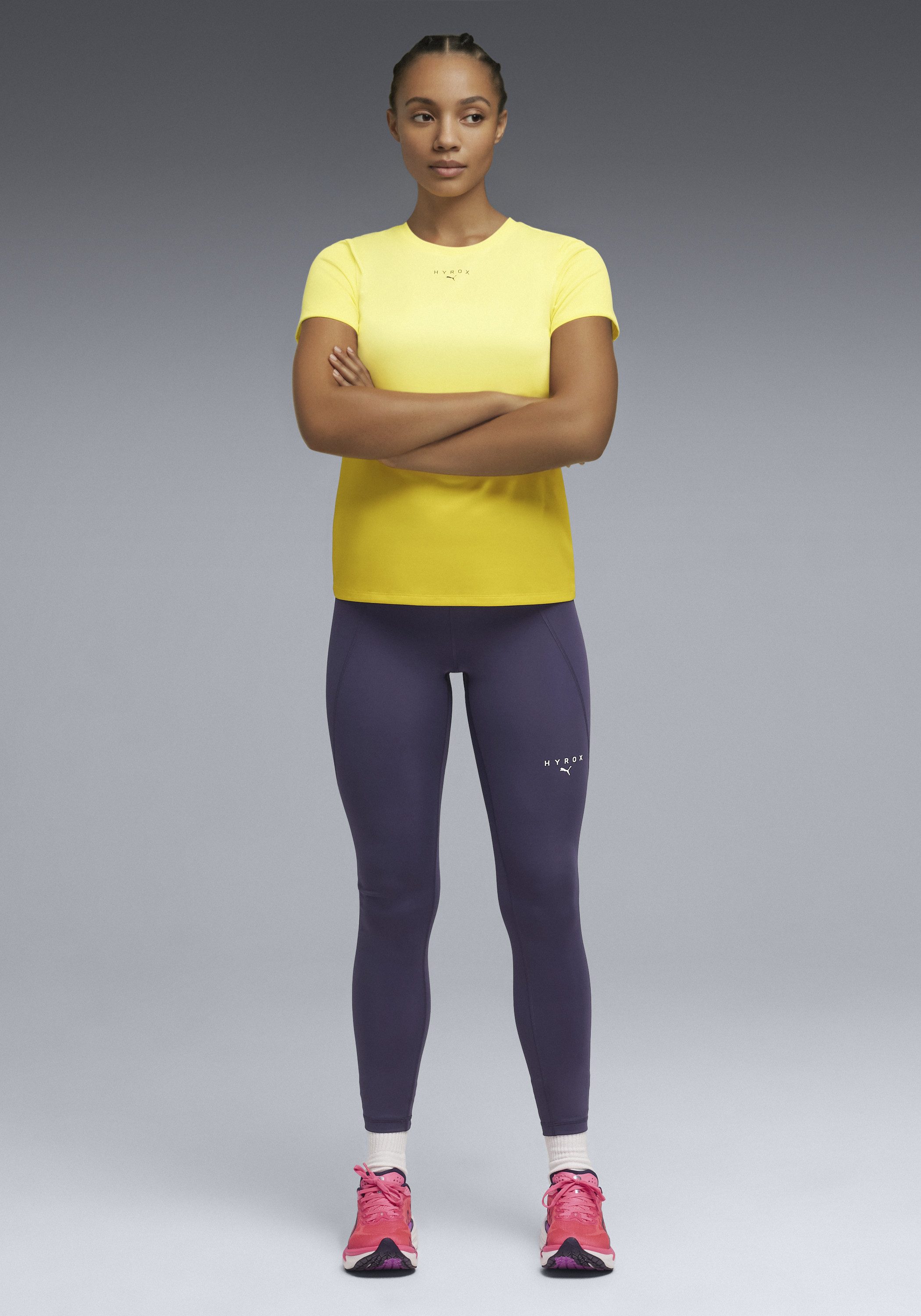 PUMA Trainingsshirt W X HYROX POLY GRAPHIC TEE Regular Fit, kurze Ärmel, für Fitness, atmungsaktives Material